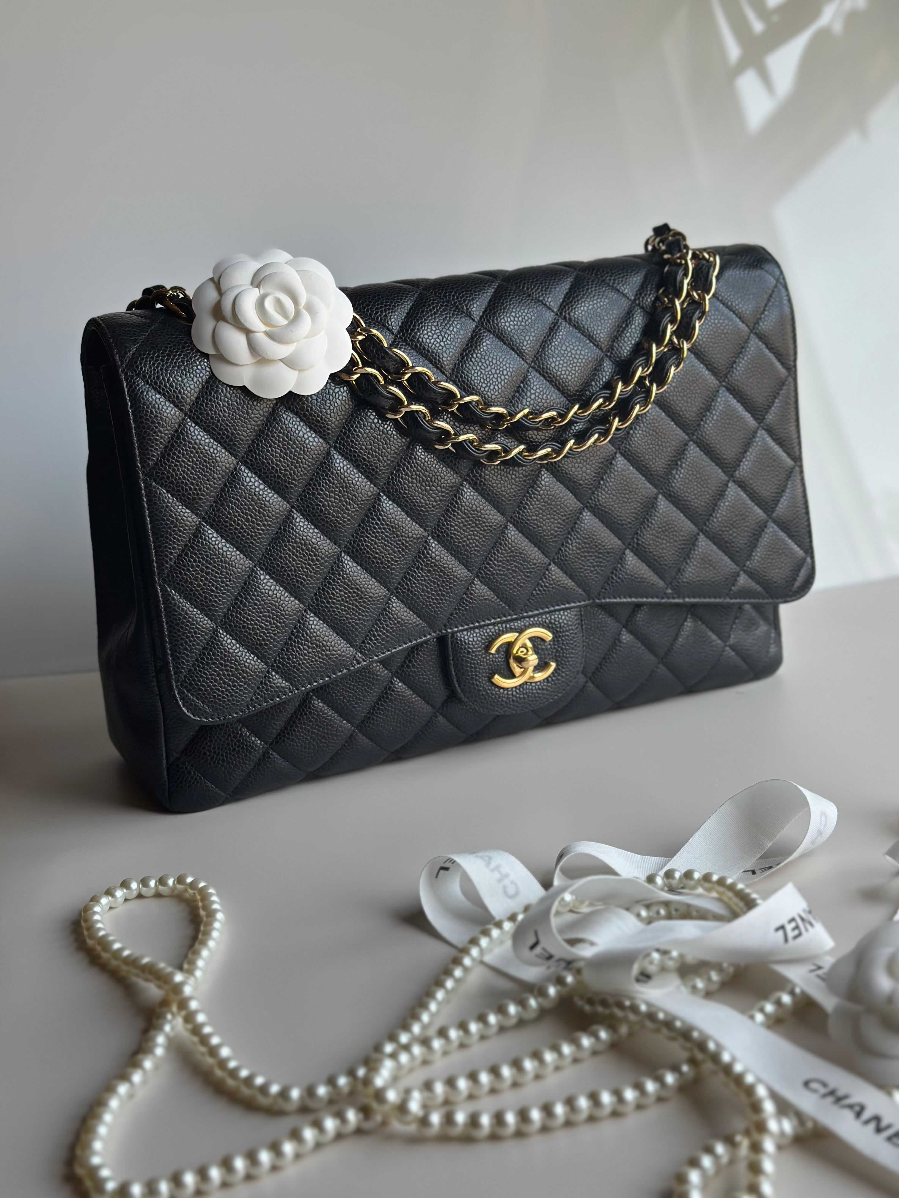 Chanel Maxi Classic Single Flap Black Caviar GHW