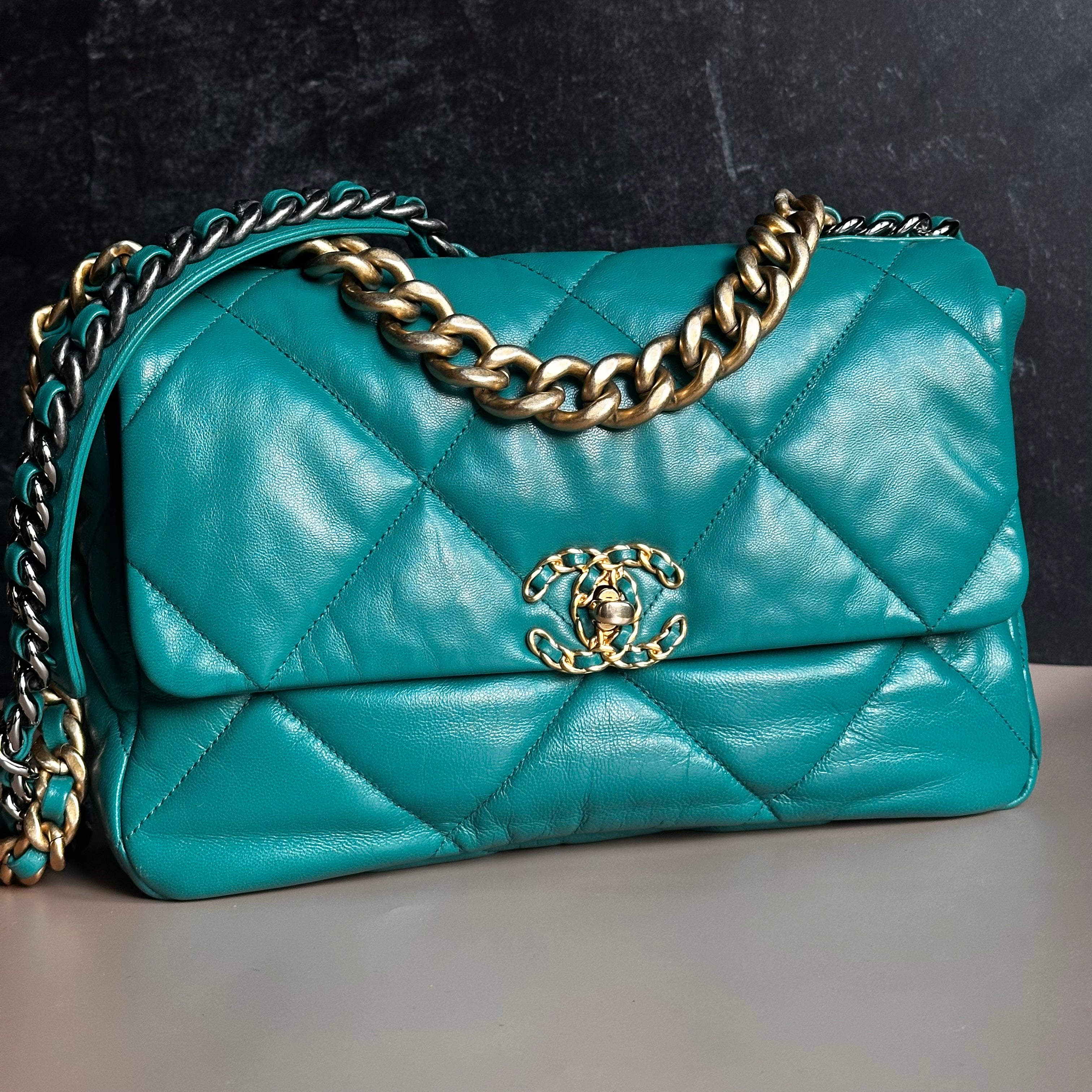 19K Medium-Large 19 Flap Dark Green Goatskin Trio Mix Hardware