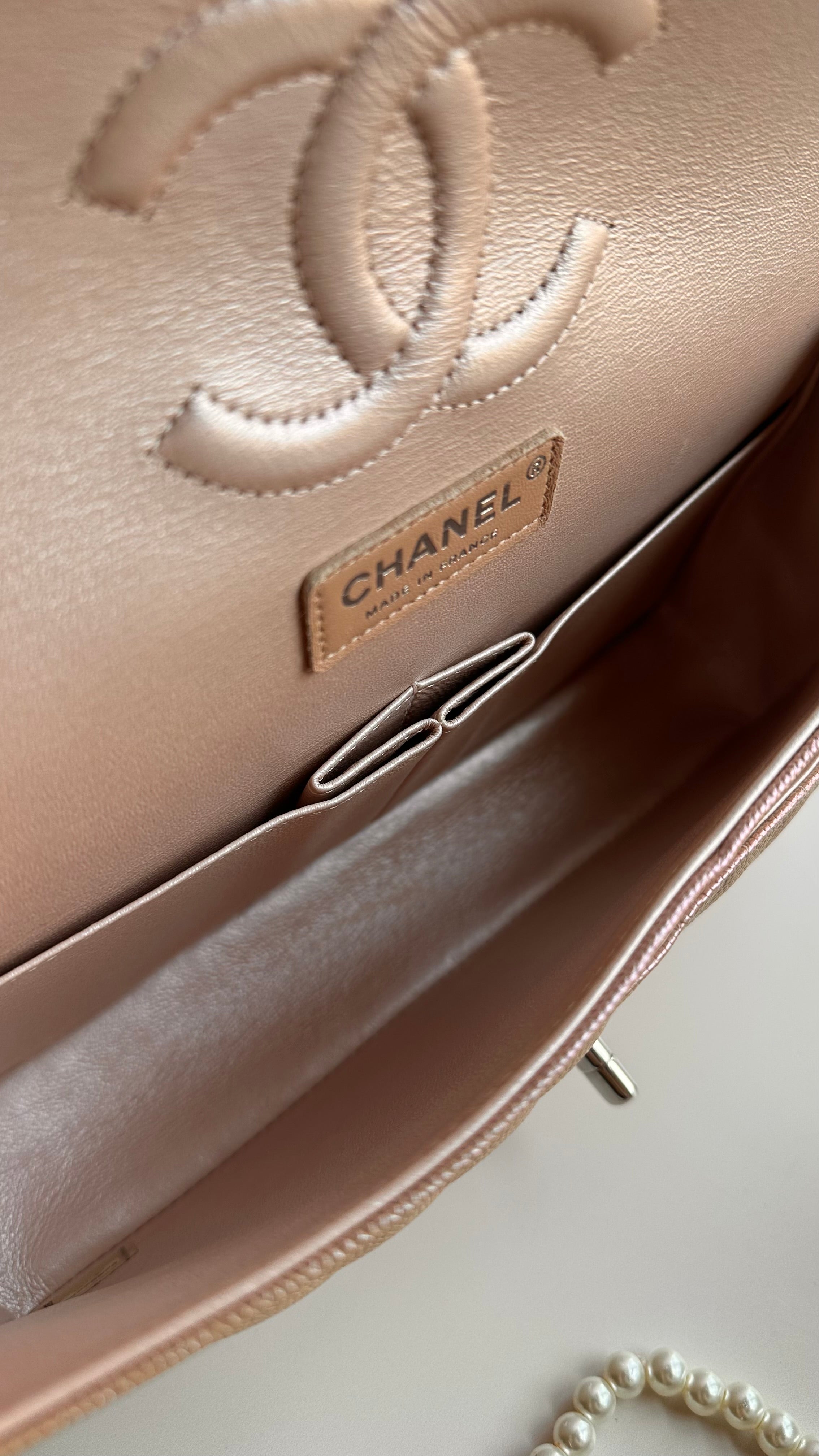 17B Chanel Medium Classic Flap Metallic Rose Gold Chevron SHW