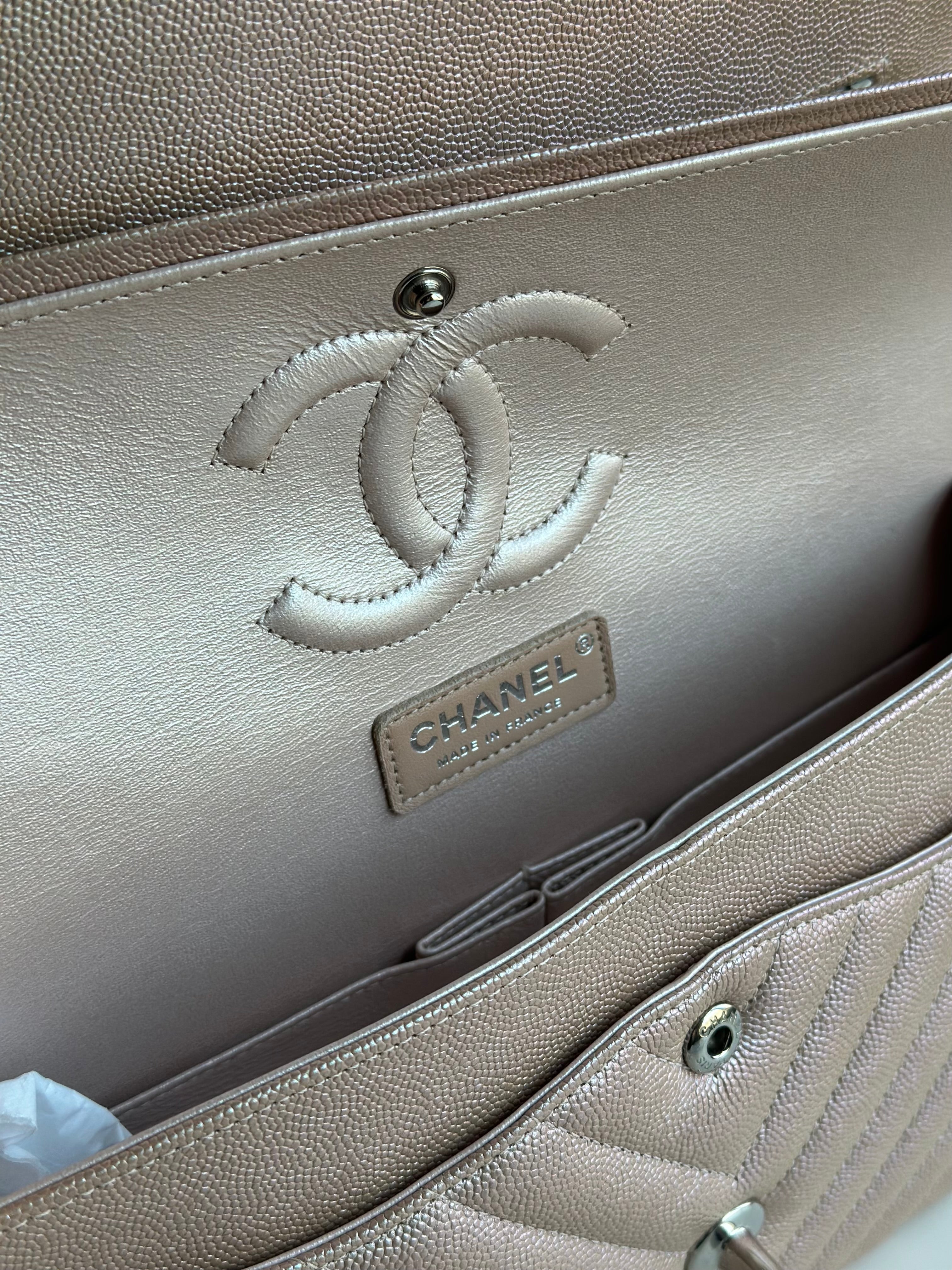 17B Chanel Medium Classic Flap Metallic Rose Gold Chevron SHW
