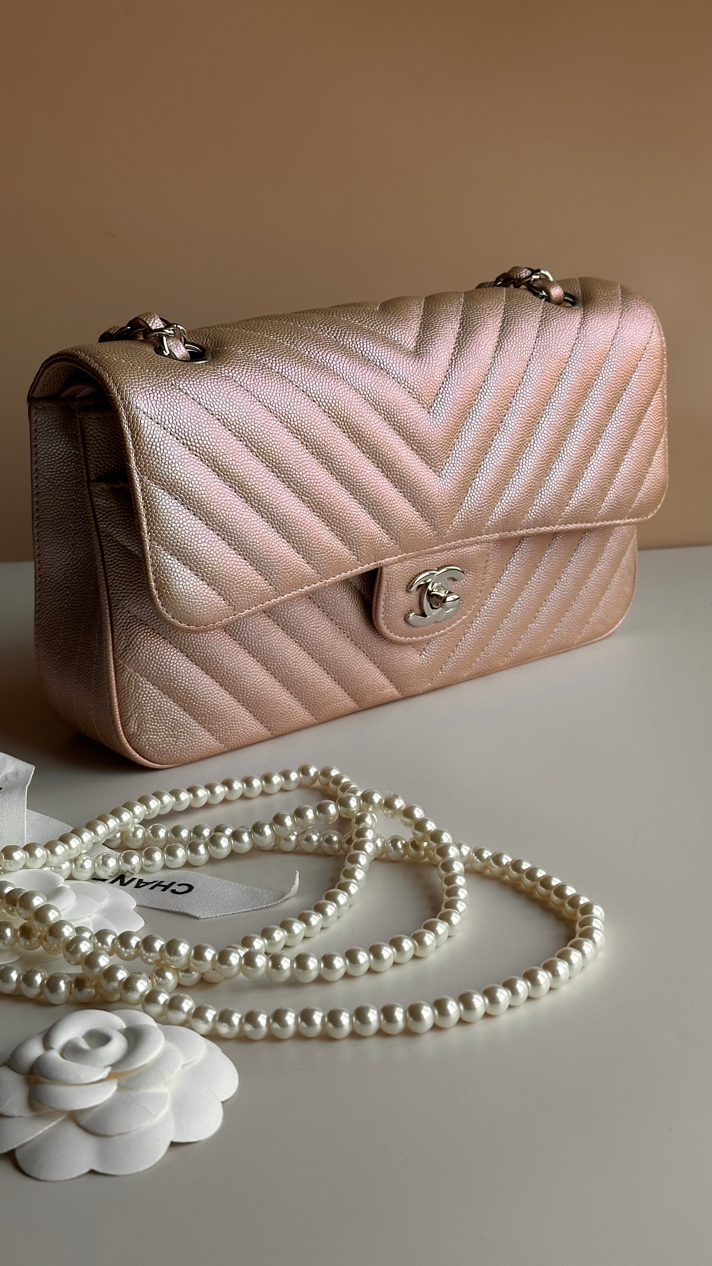 17B Chanel Medium Classic Flap Metallic Rose Gold Chevron SHW
