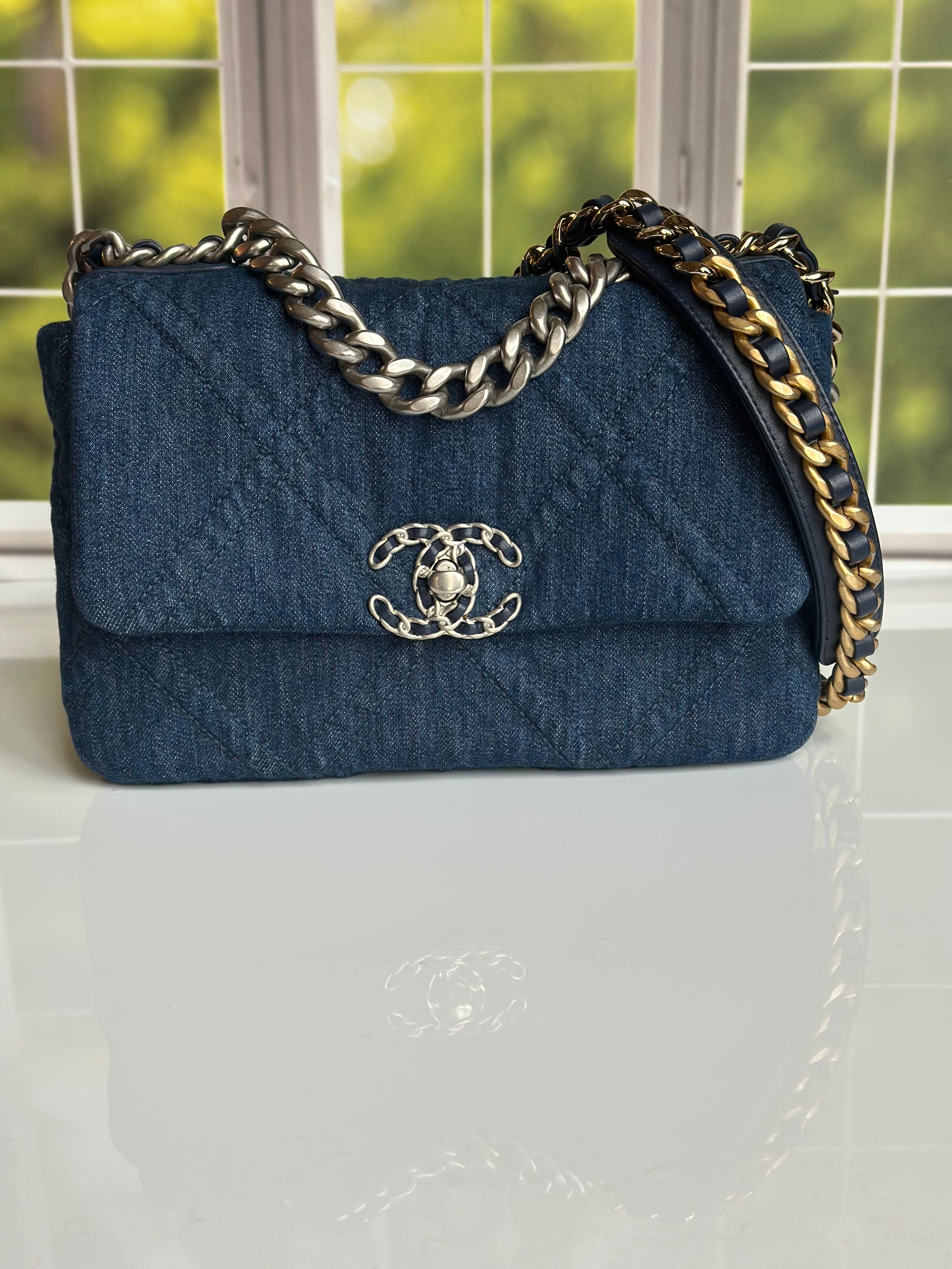 2022 Chanel Small-Medium 19 Flap Dark Blue Denim w/mixed Finish Hardware