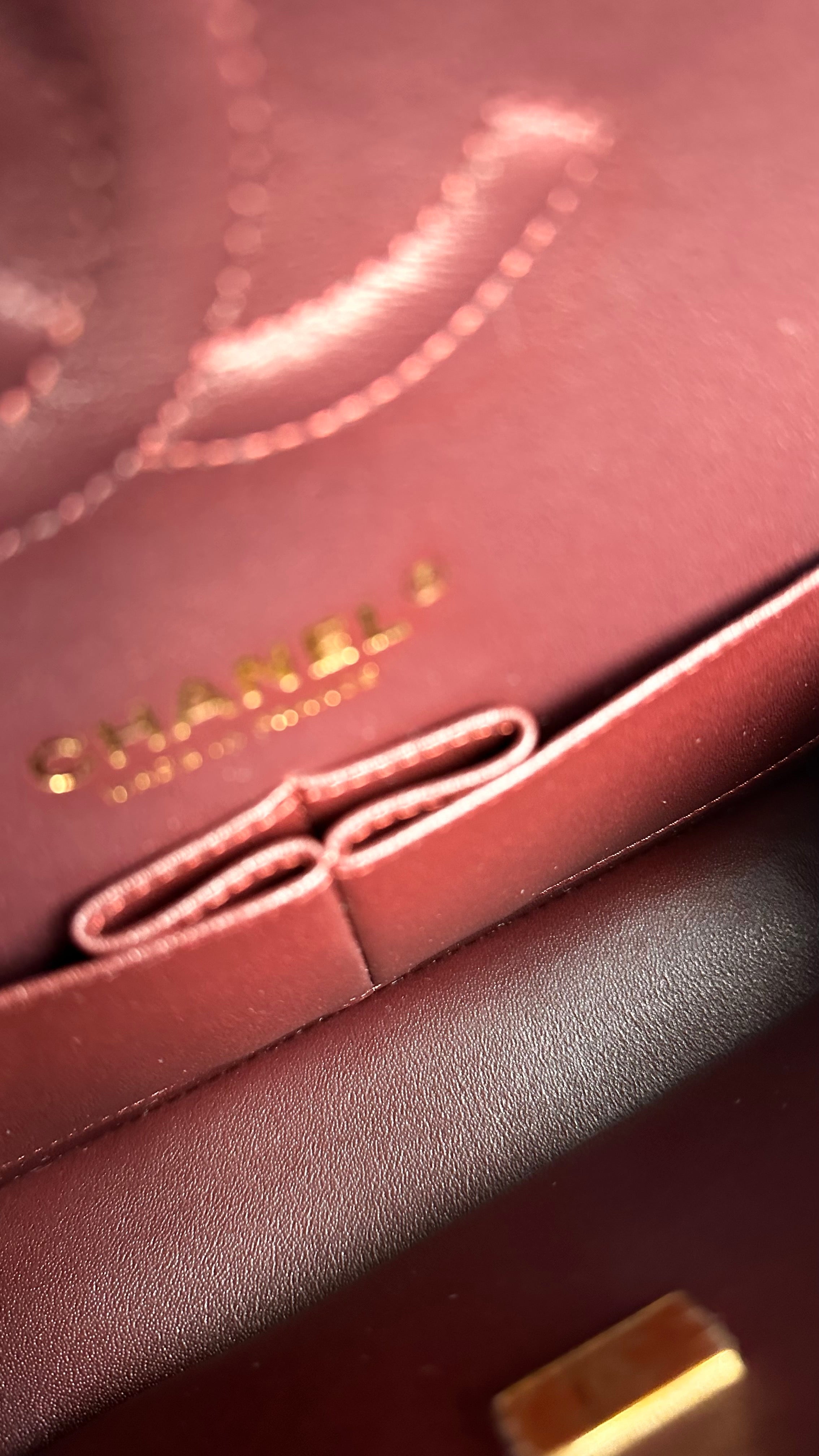 2023 BNIB Chanel Medium Classic Double Flap Black Caviar GHW