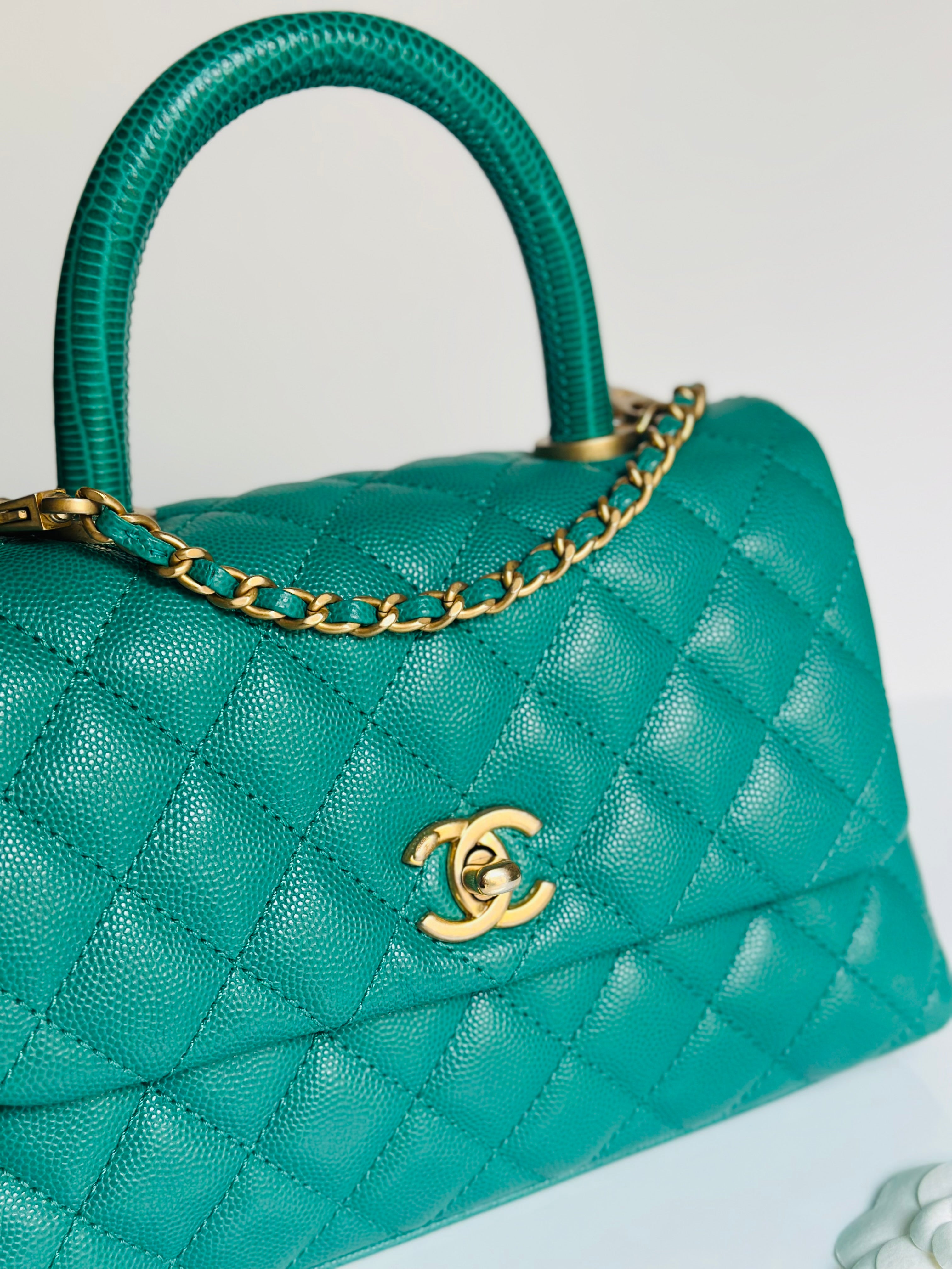 Métiers D’art 2019 Chanel Small Coco Handle Flap Green Caviar & Aged Gold Hardware