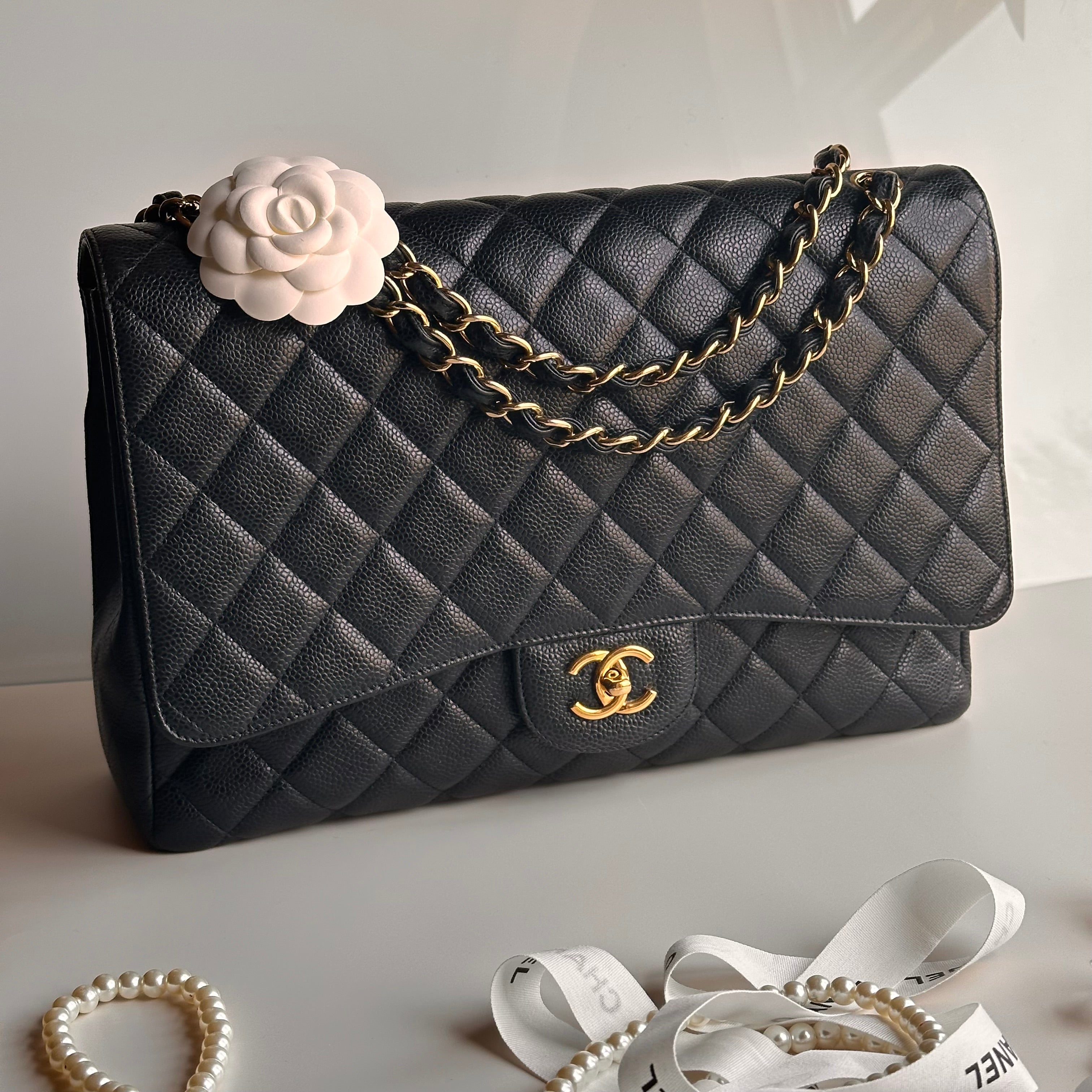 Chanel Maxi Classic Single Flap Black Caviar GHW