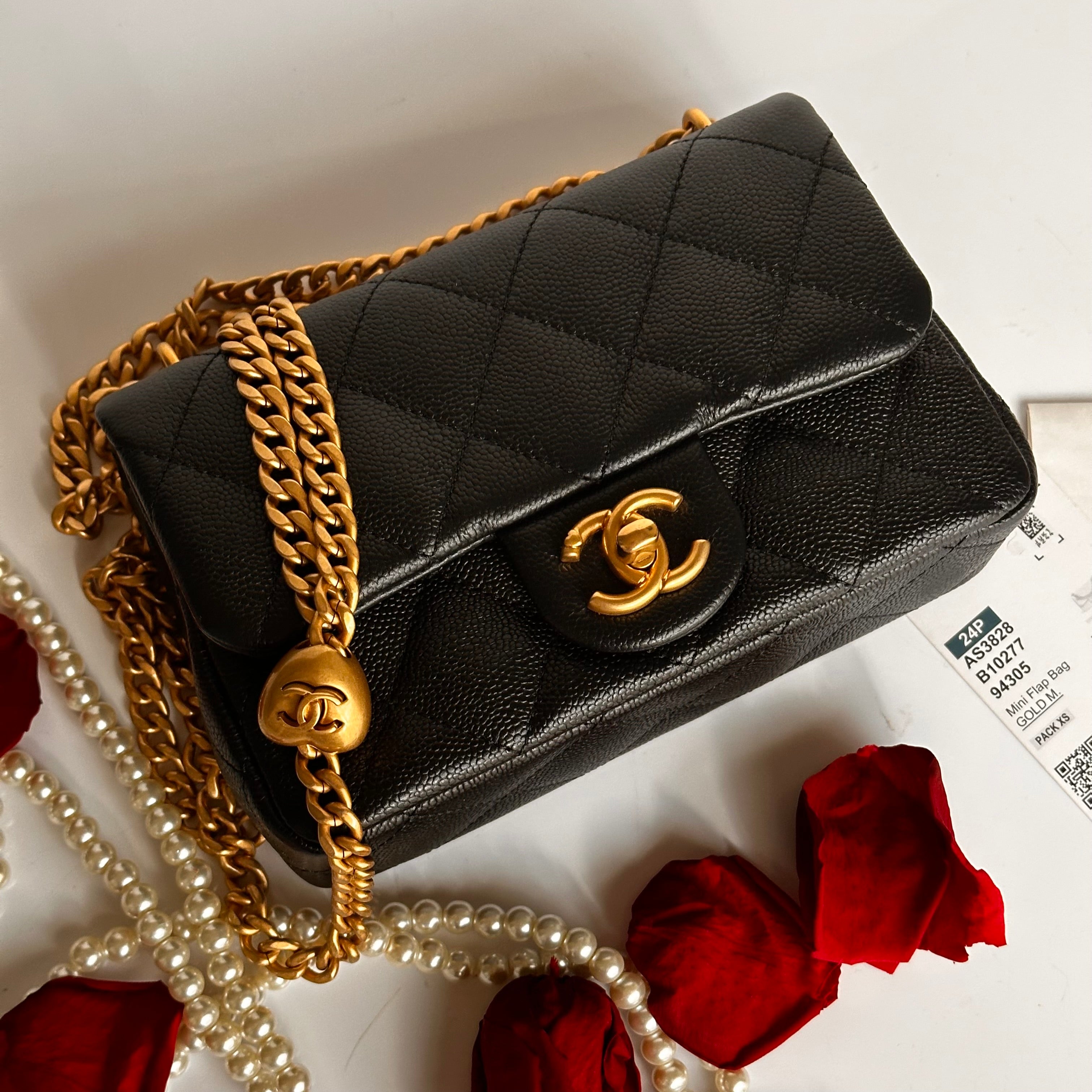 24P Chanel Mini Sweetheart Flap Black Caviar Aged GHW