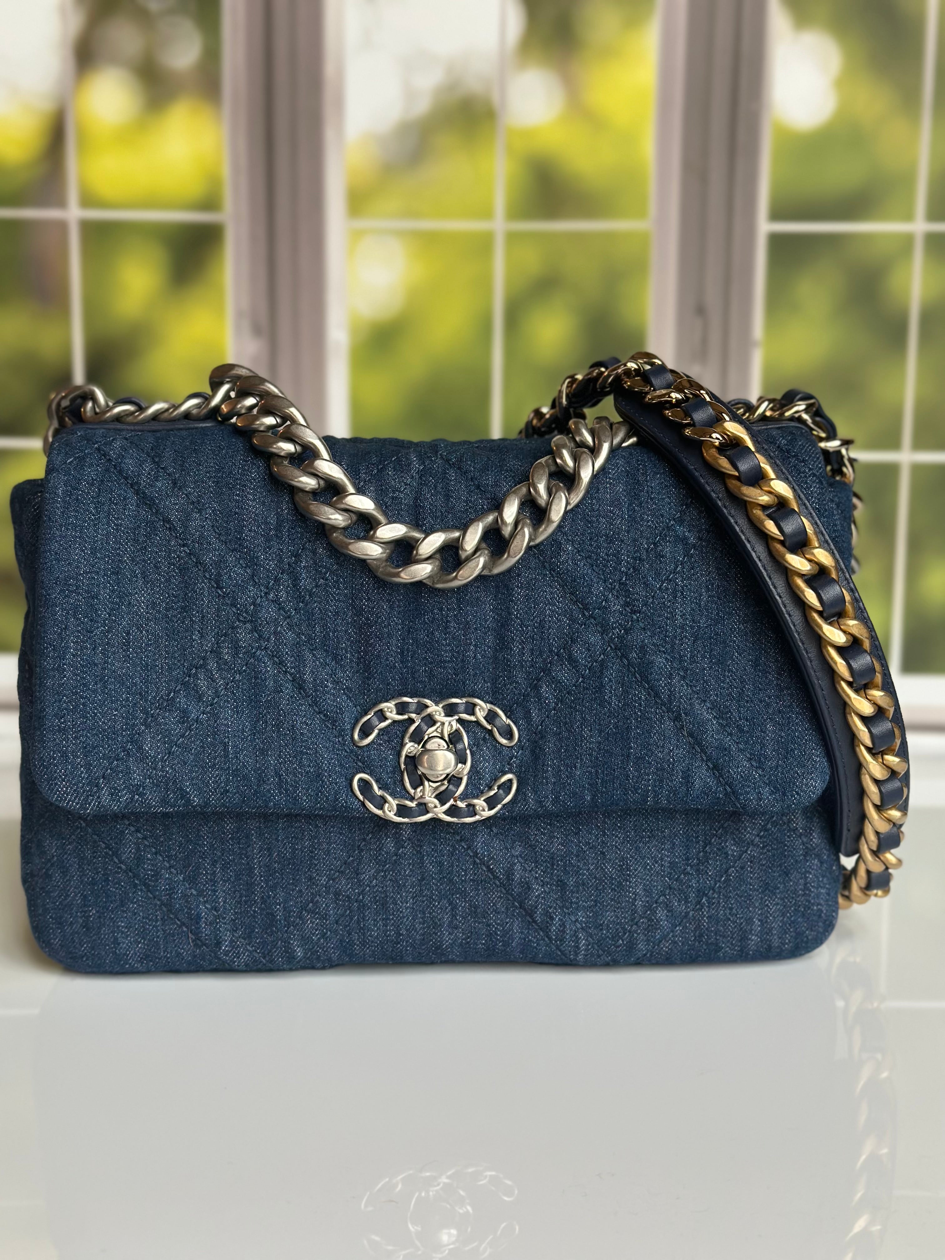 2022 Chanel Small-Medium 19 Flap Dark Blue Denim w/mixed Finish Hardware