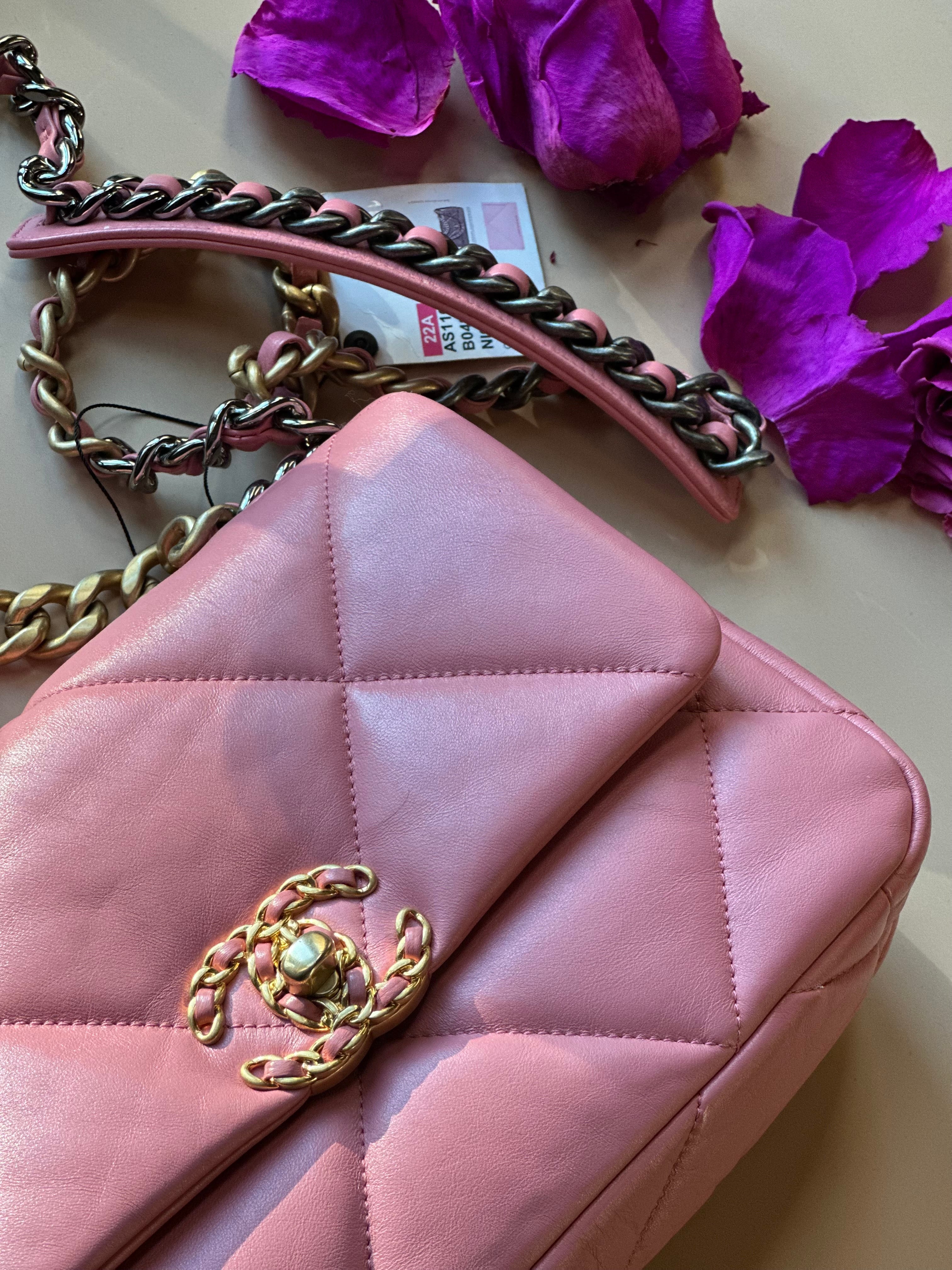 22A Chanel Medium 19 Pink Flap Lambskin Trio Mix Hardwares