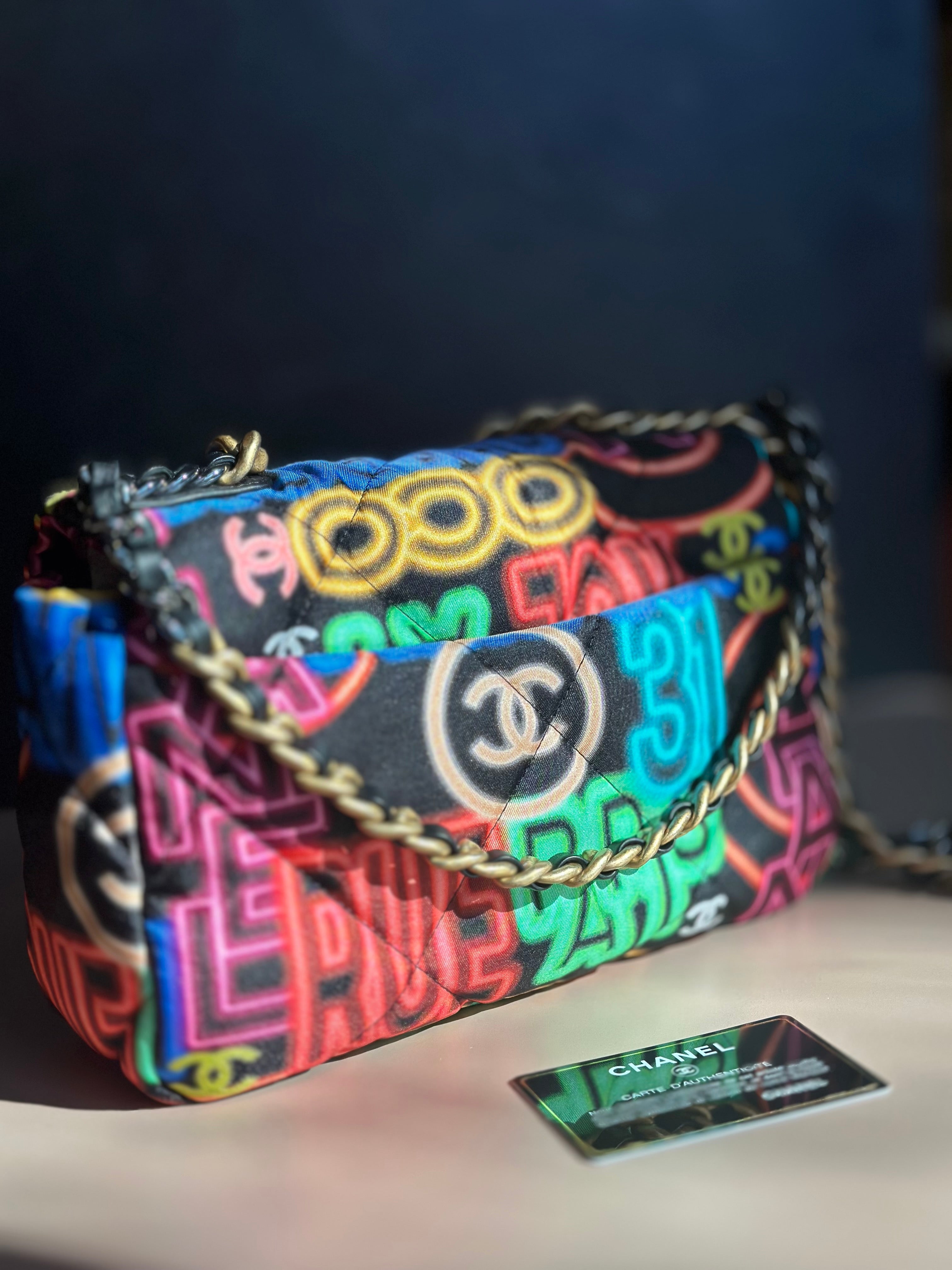 Chanel 19 Medium Flap Bag – 21S Collection