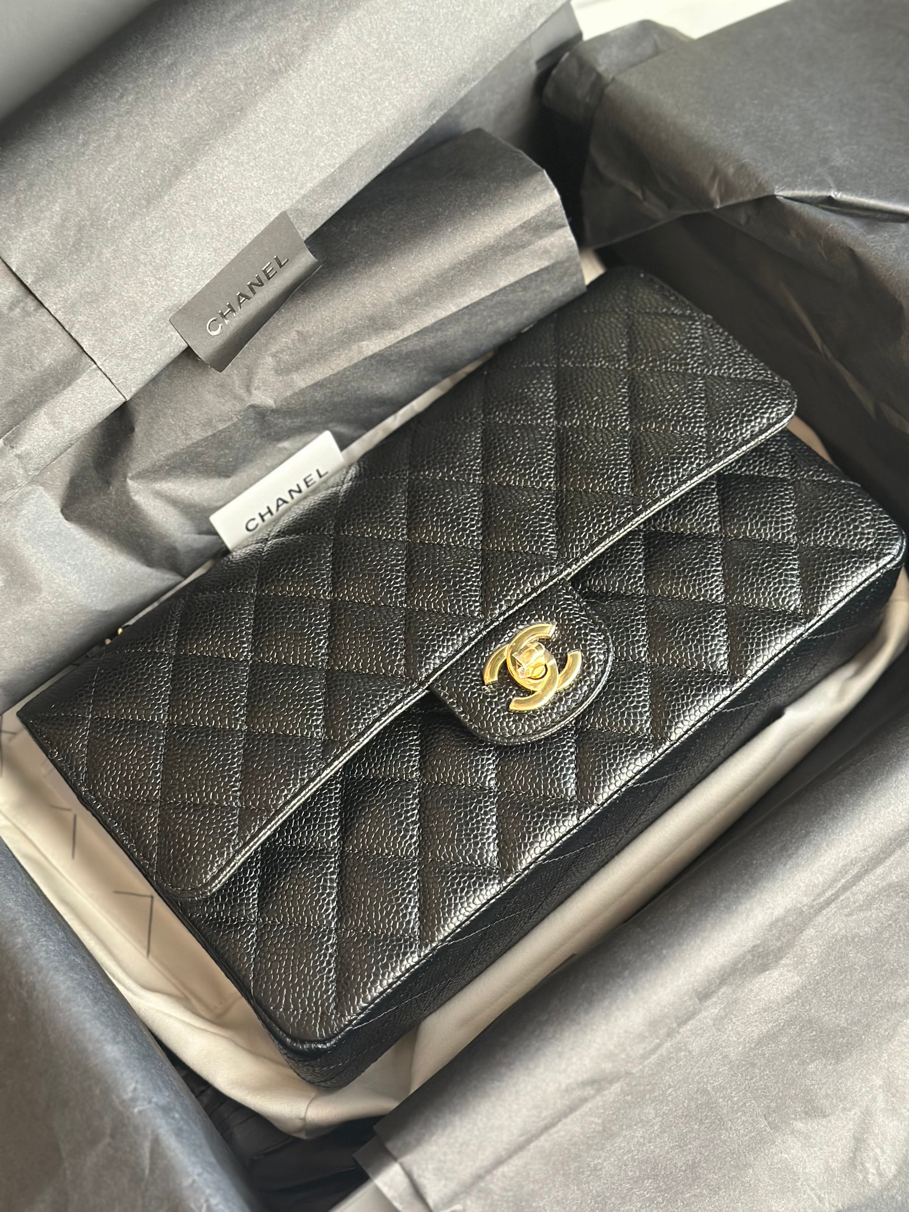 2023 BNIB Chanel Medium Classic Double Flap Black Caviar GHW