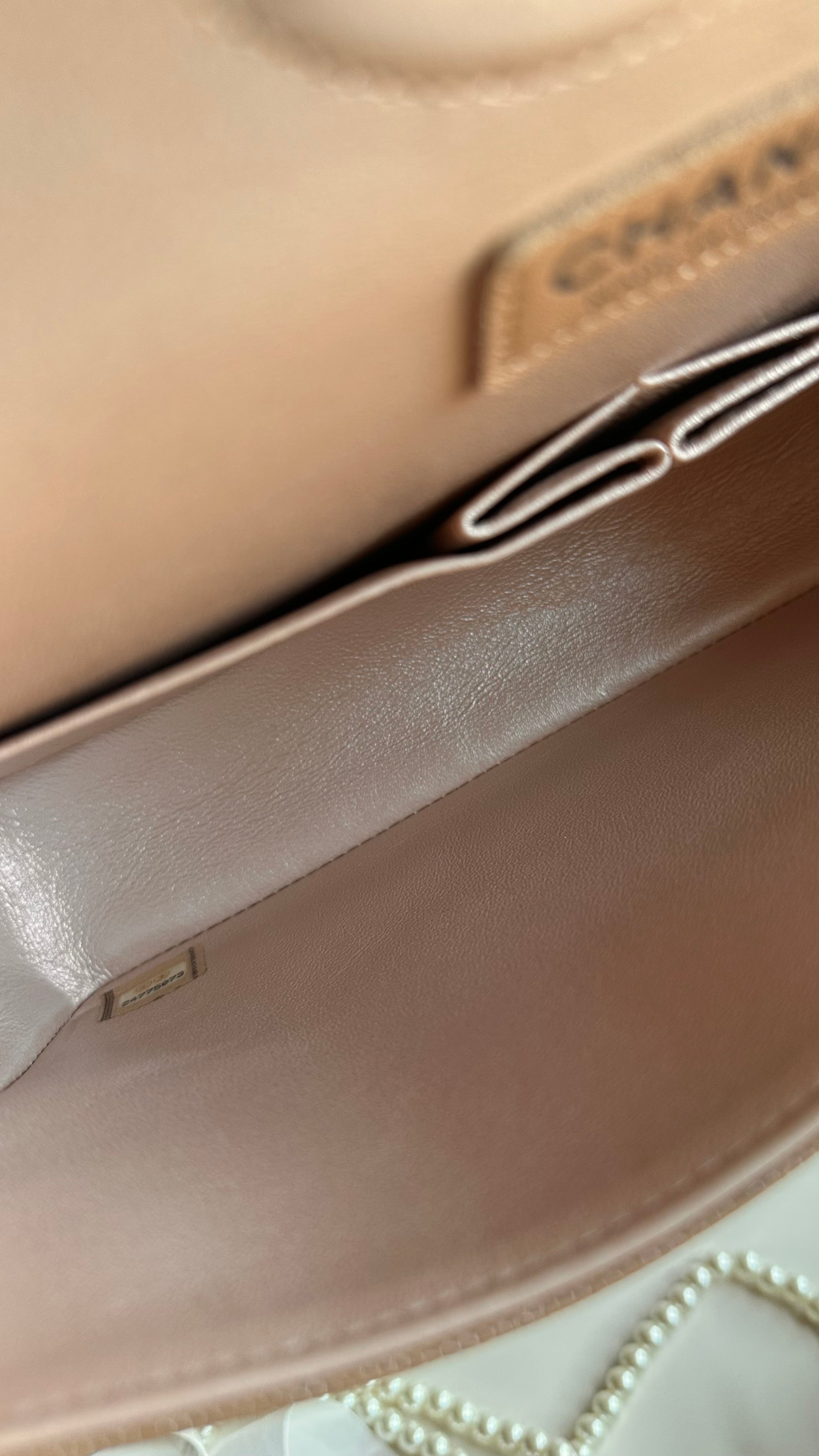 17B Chanel Medium Classic Flap Metallic Rose Gold Chevron SHW