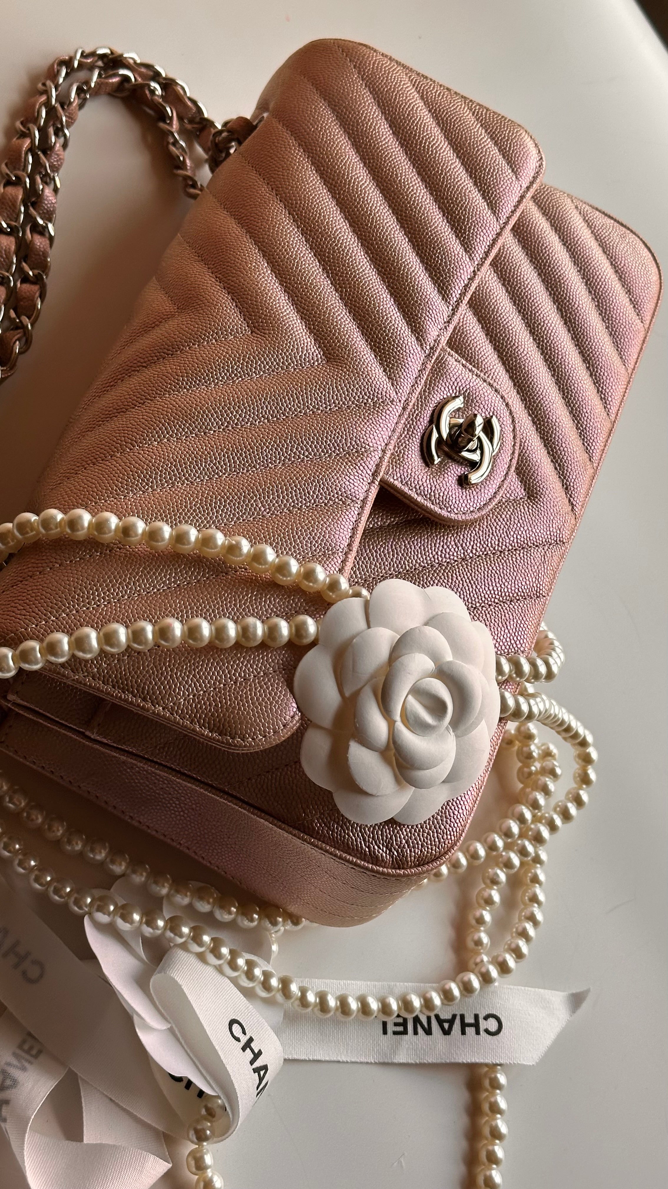 17B Chanel Medium Classic Flap Metallic Rose Gold Chevron SHW
