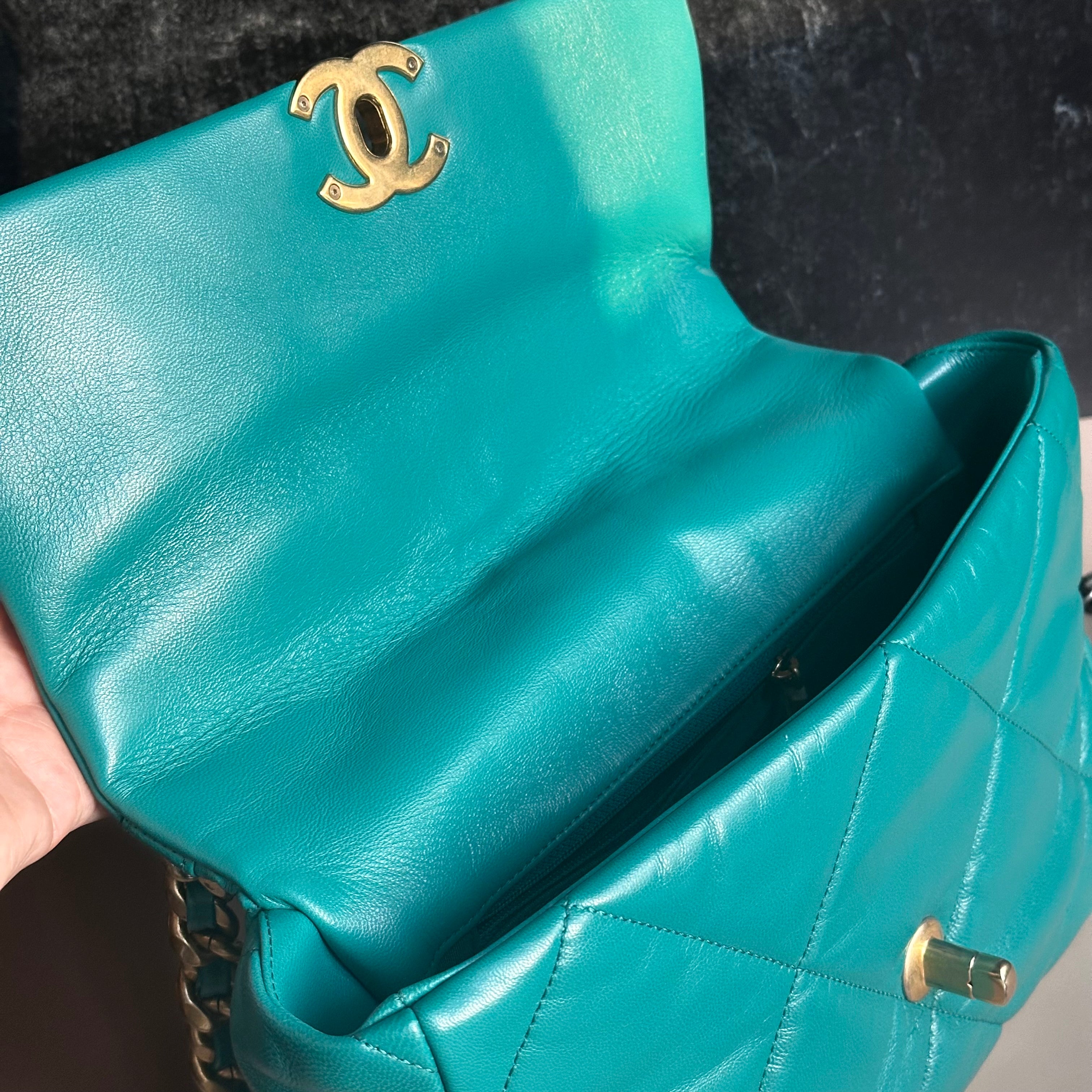 19K Medium-Large 19 Flap Dark Green Goatskin Trio Mix Hardware