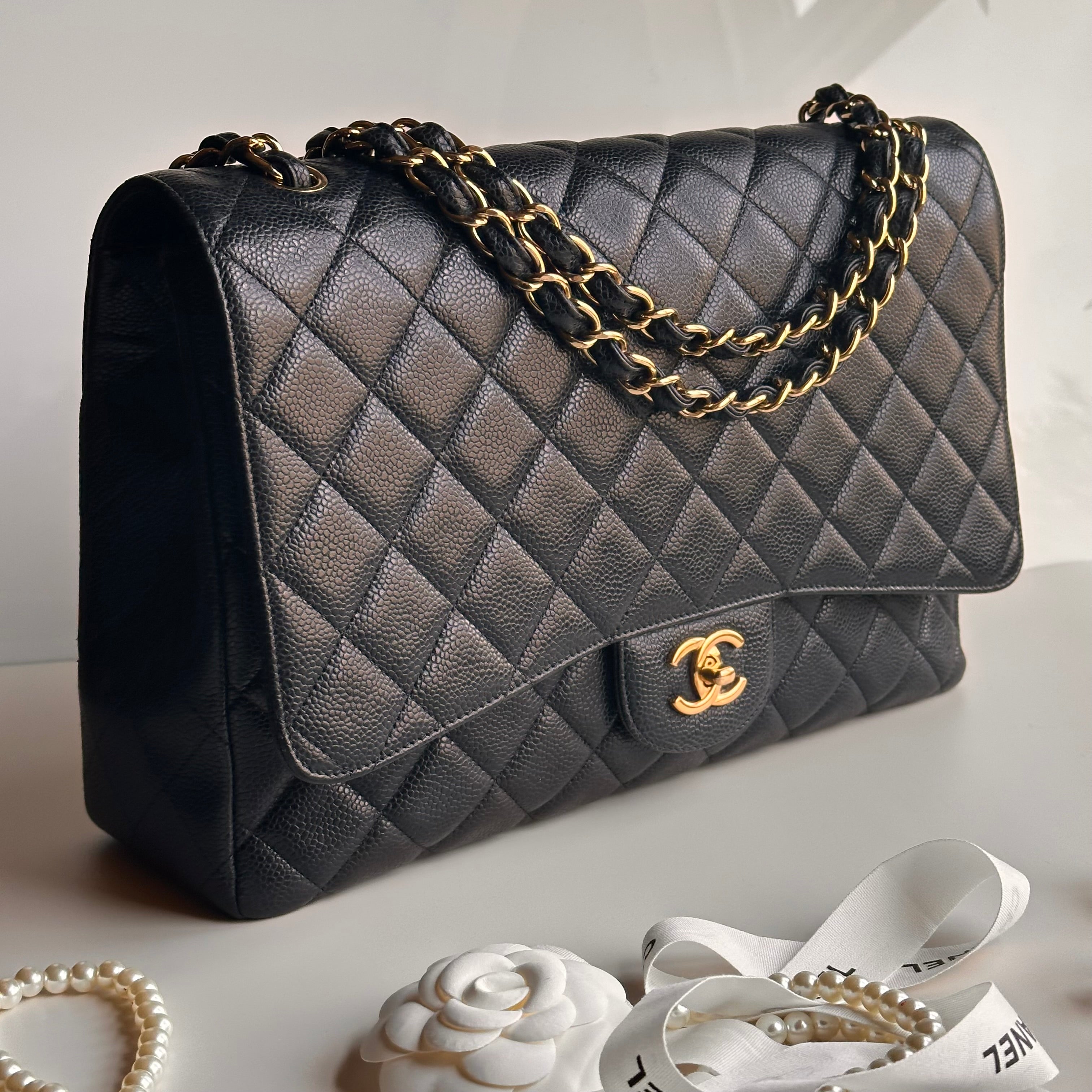 Chanel Maxi Classic Single Flap Black Caviar GHW