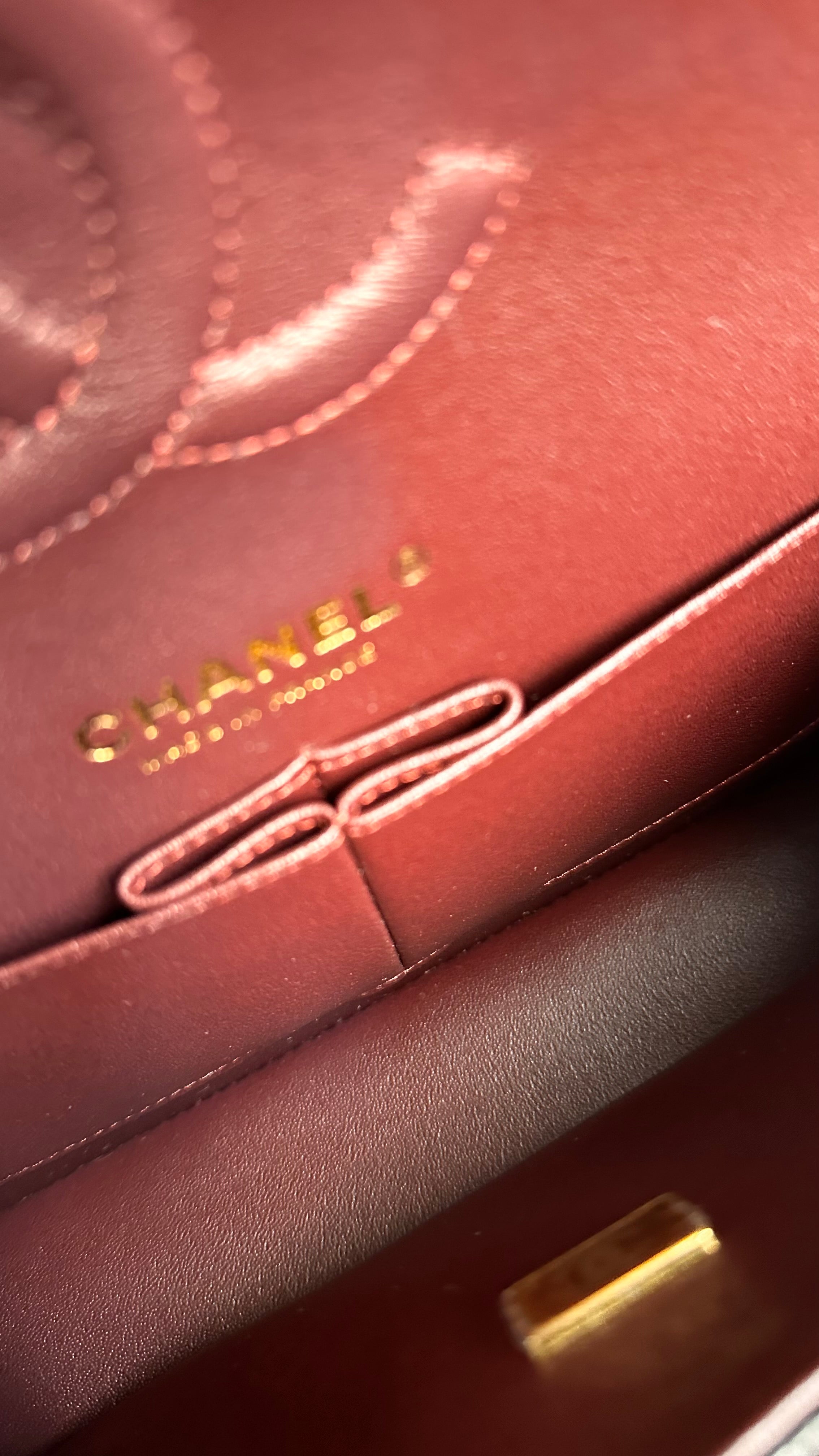 2023 BNIB Chanel Medium Classic Double Flap Black Caviar GHW