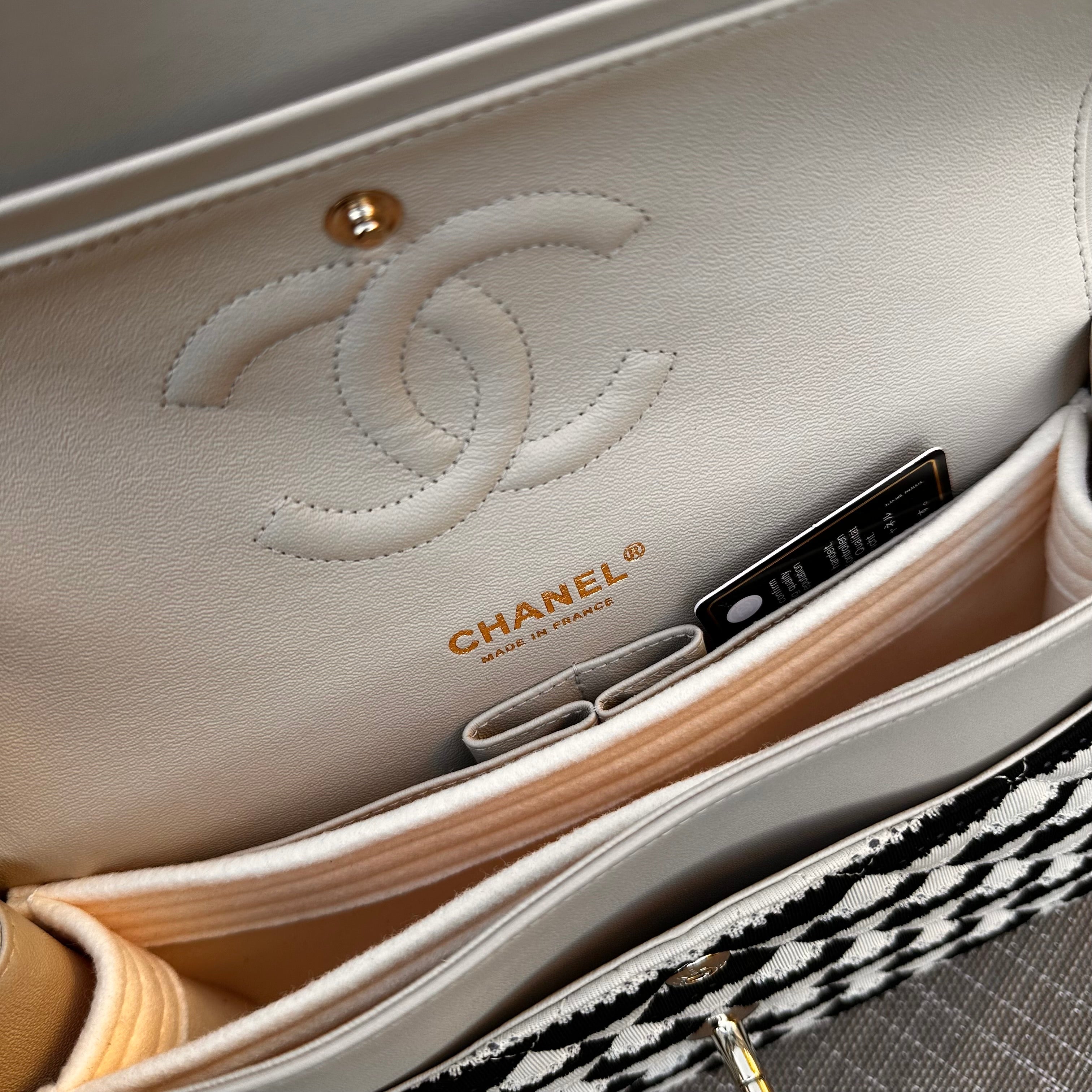 2014 Chanel Medium Flap Beige & Black Jersey LGHW