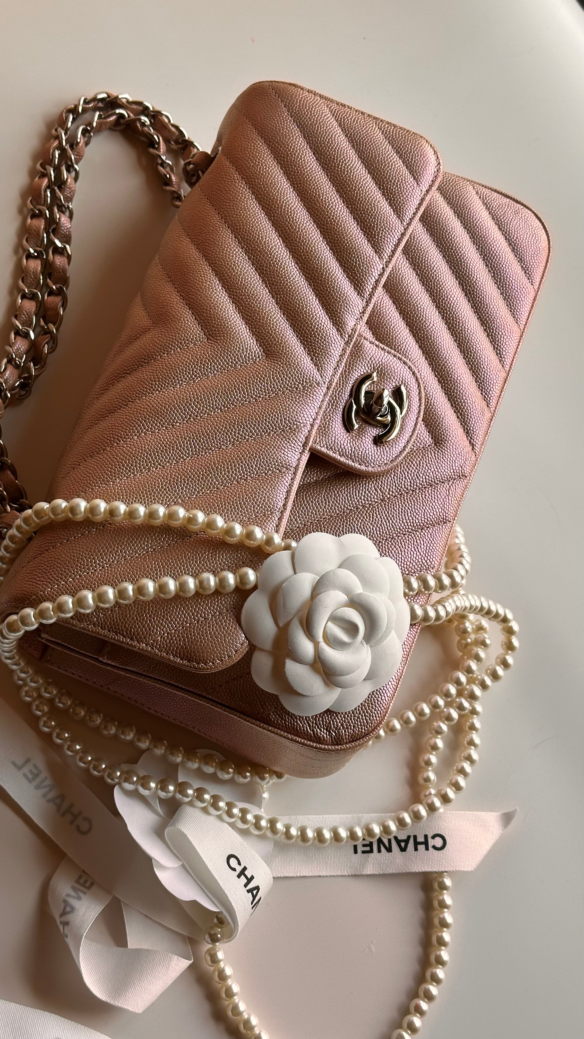 17B Chanel Medium Classic Flap Metallic Rose Gold Chevron SHW