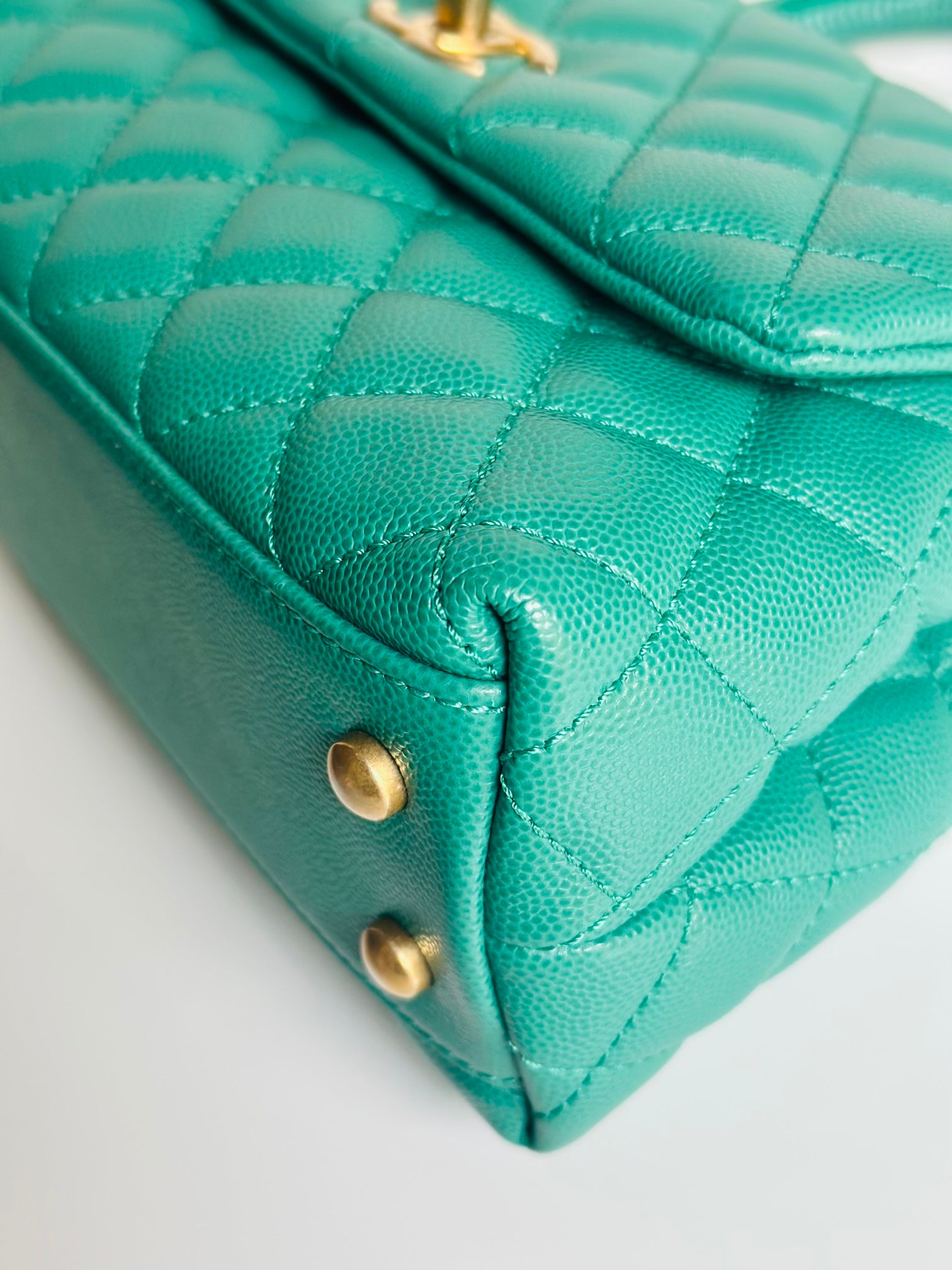 Métiers D’art 2019 Chanel Small Coco Handle Flap Green Caviar & Aged Gold Hardware