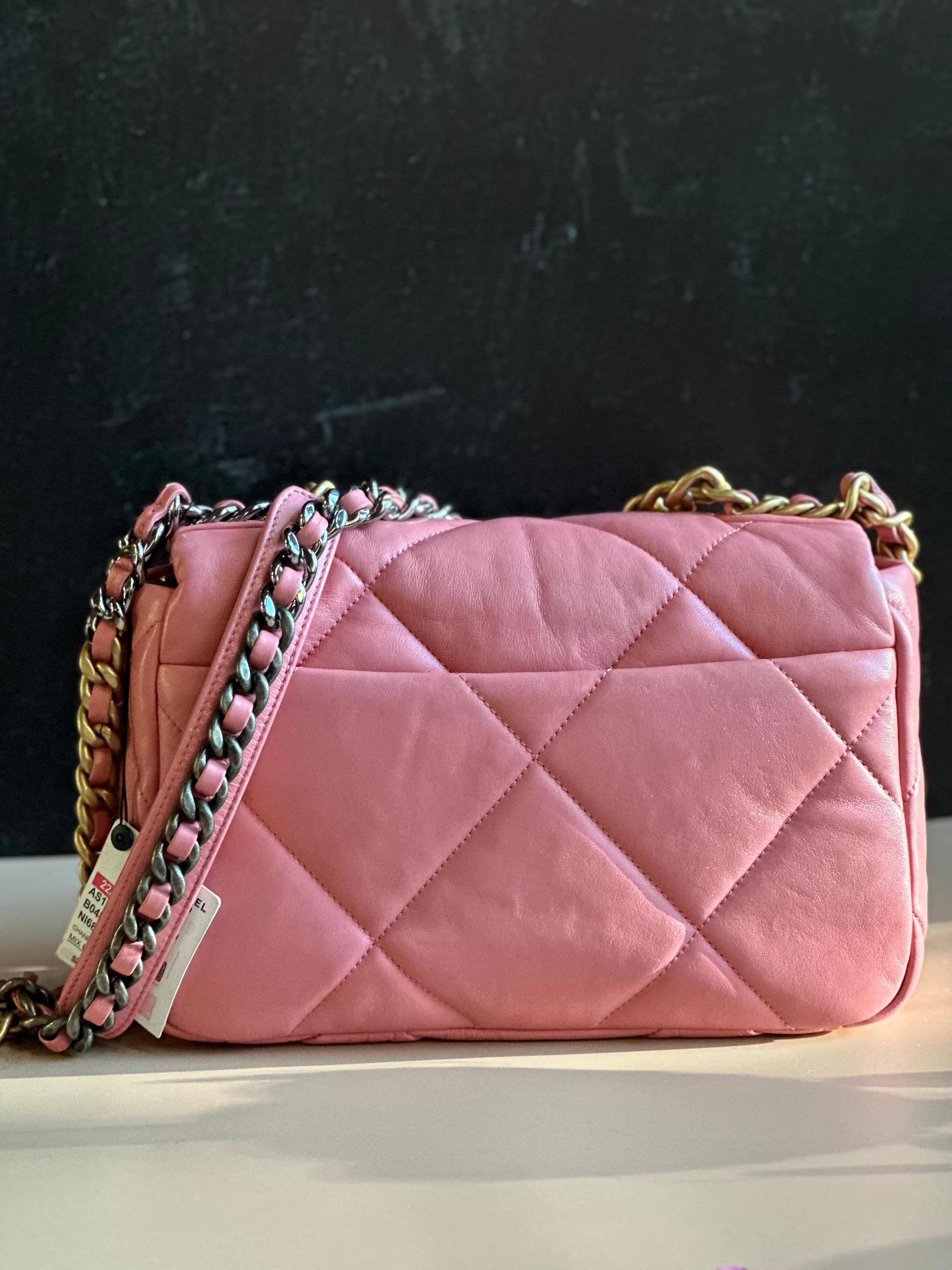 22A Chanel Medium 19 Pink Flap Lambskin Trio Mix Hardwares