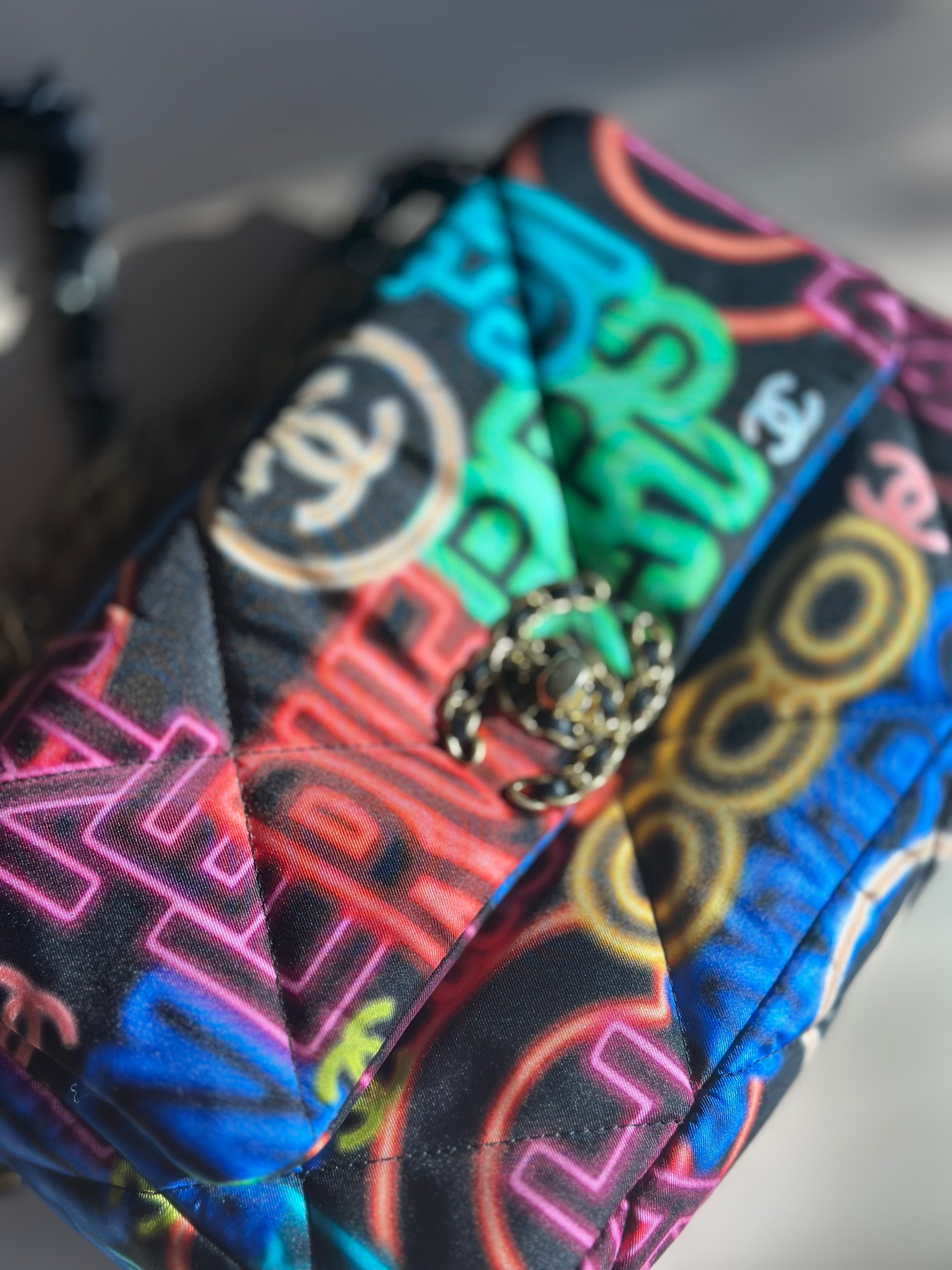 Chanel 19 Medium Flap Bag – 21S Collection