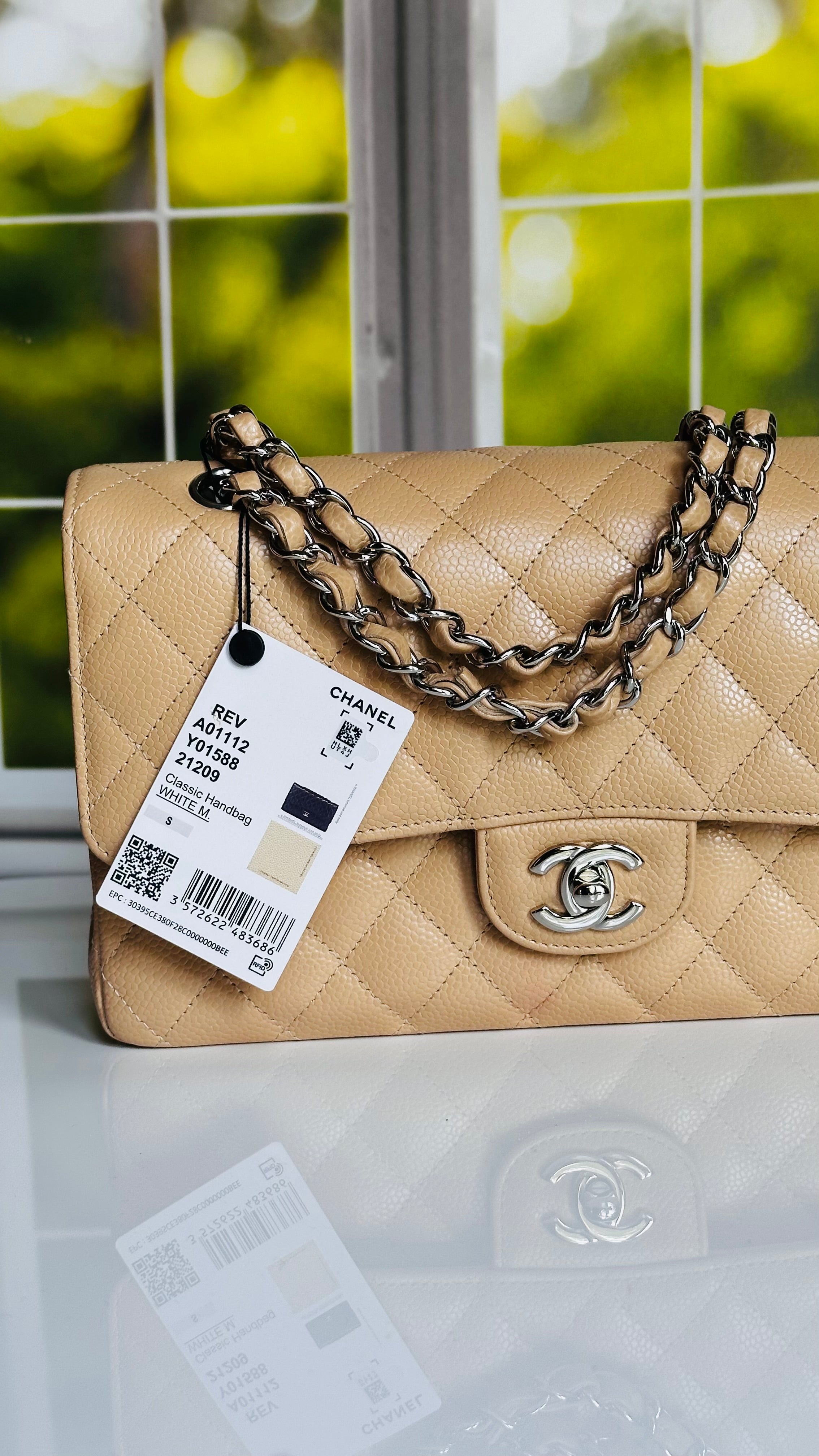 2022 Chanel Medium Classic Flap Beige Clair Caviar SHW