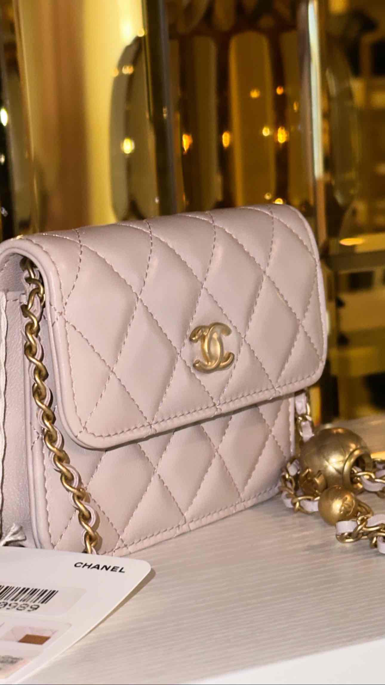 21B Chanel Pearl Crush Mini Clutch with chain lilac lambskin and aged gold hardware