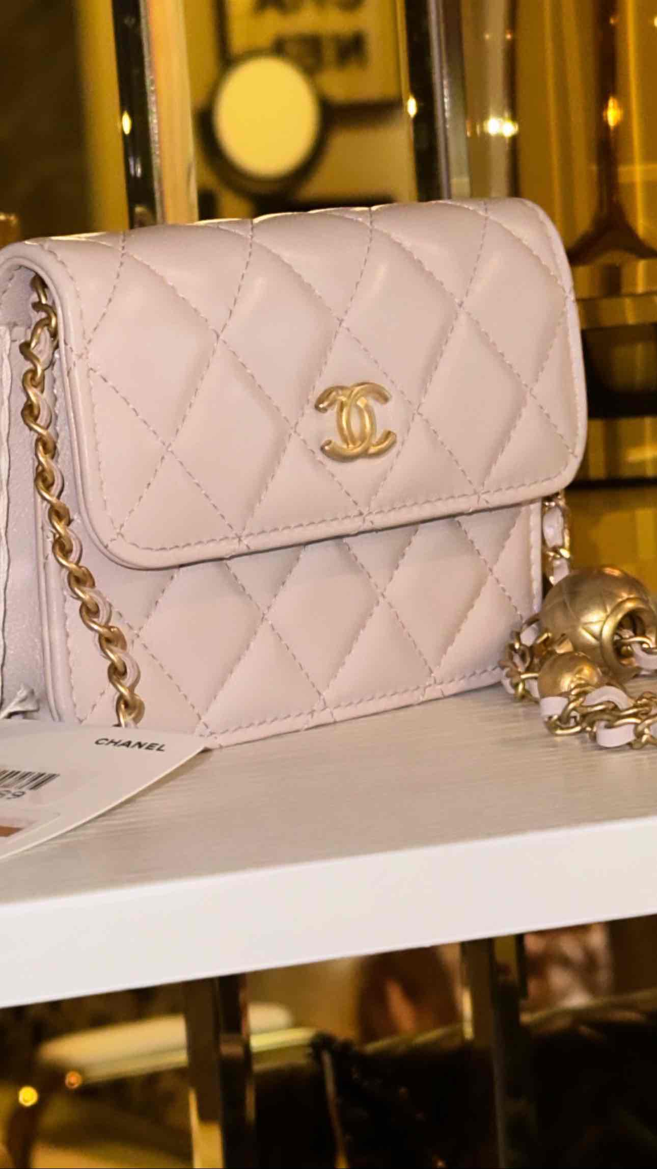 21B Chanel Pearl Crush Mini Clutch with chain lilac lambskin and aged gold hardware