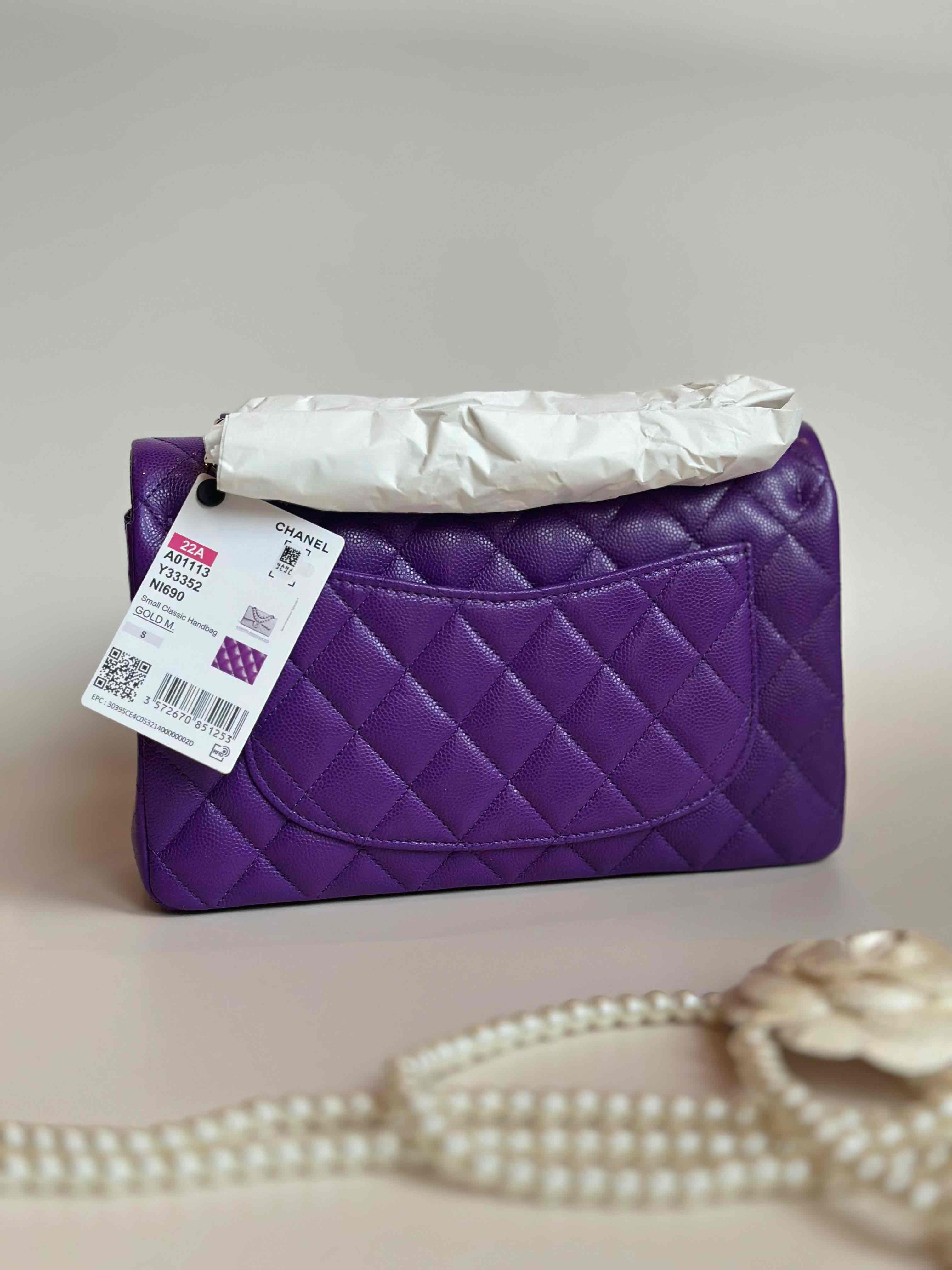 BNIBWT 22A Chanel Small Classic Flap Purple Caviar LGHW