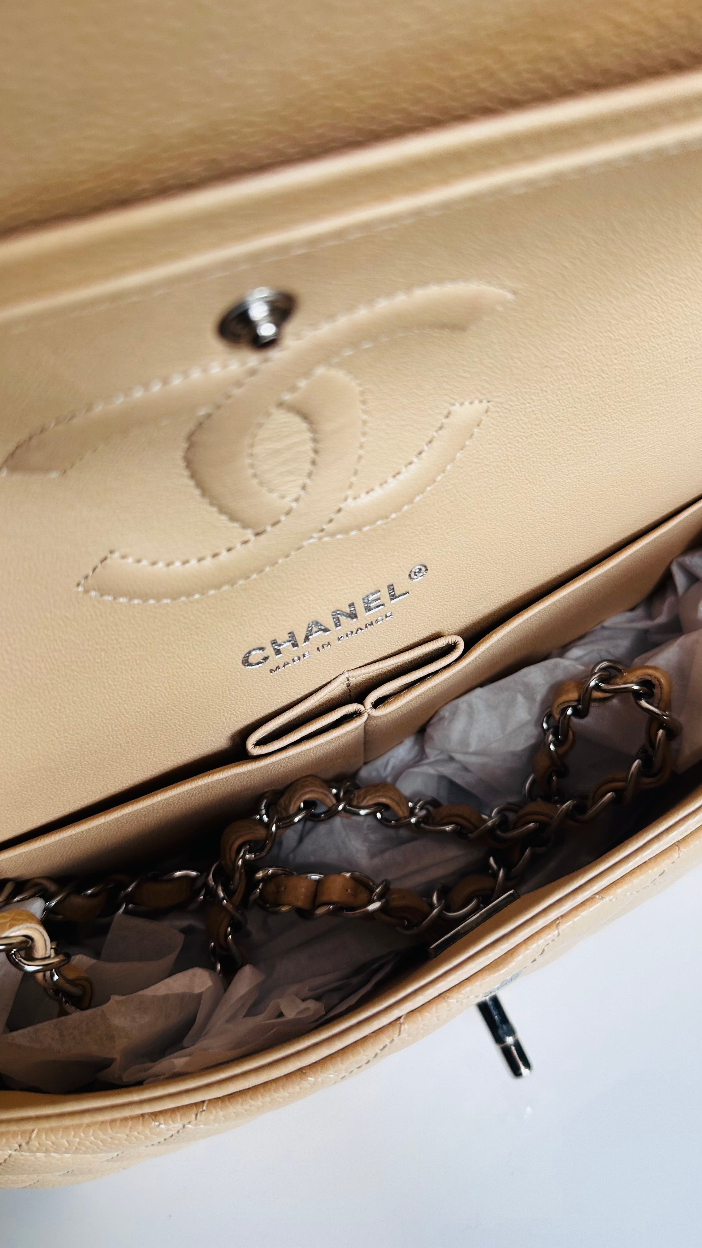 2022 Chanel Medium Classic Flap Beige Clair Caviar SHW