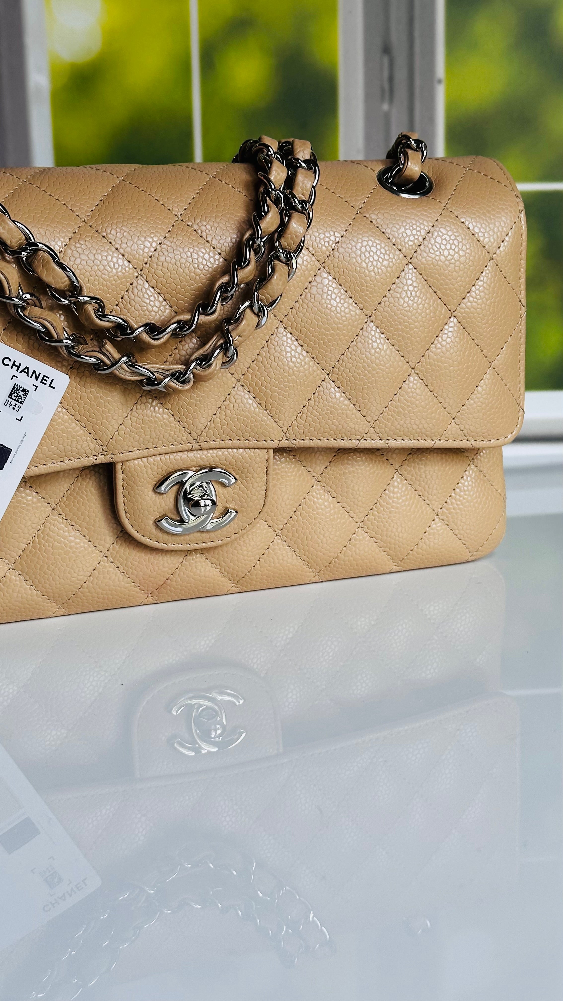 2022 Chanel Medium Classic Flap Beige Clair Caviar SHW