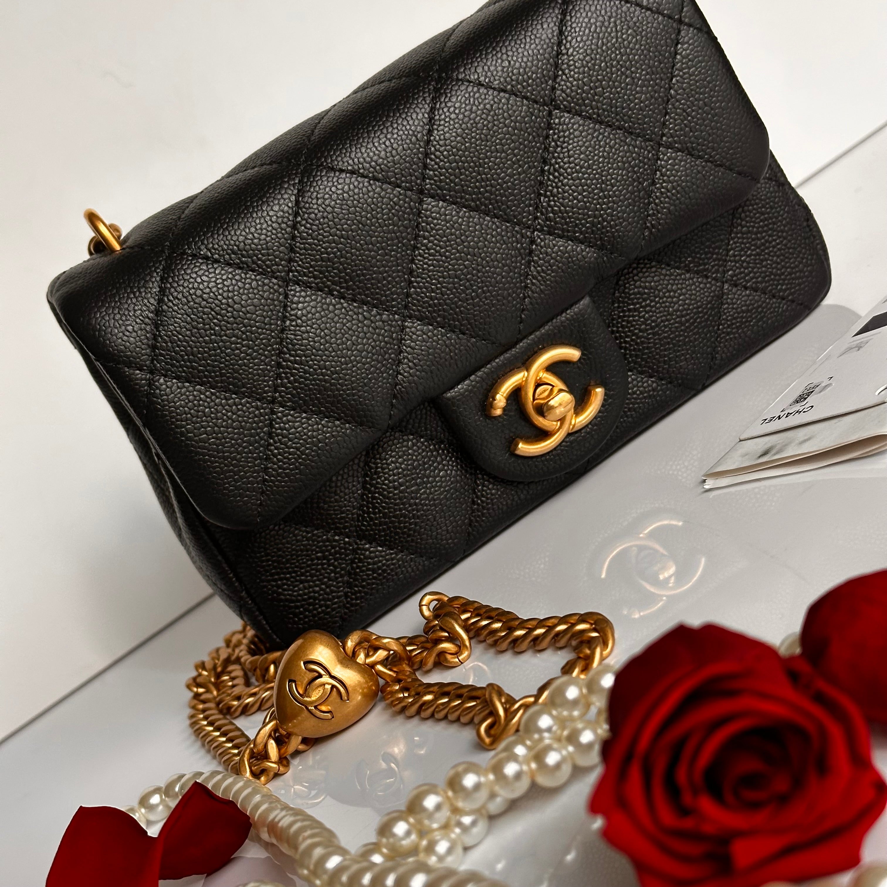 24P Chanel Mini Sweetheart Flap Black Caviar Aged GHW
