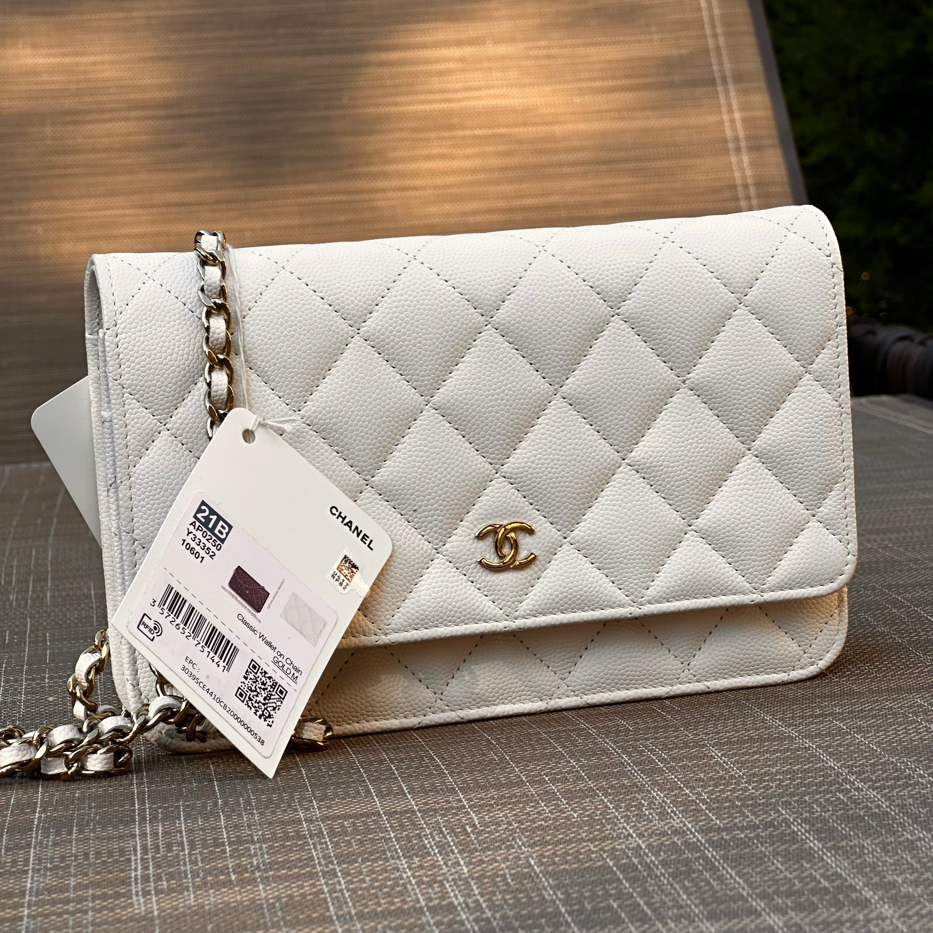 21B/ 2021 Chanel WOC White Caviar LGHW