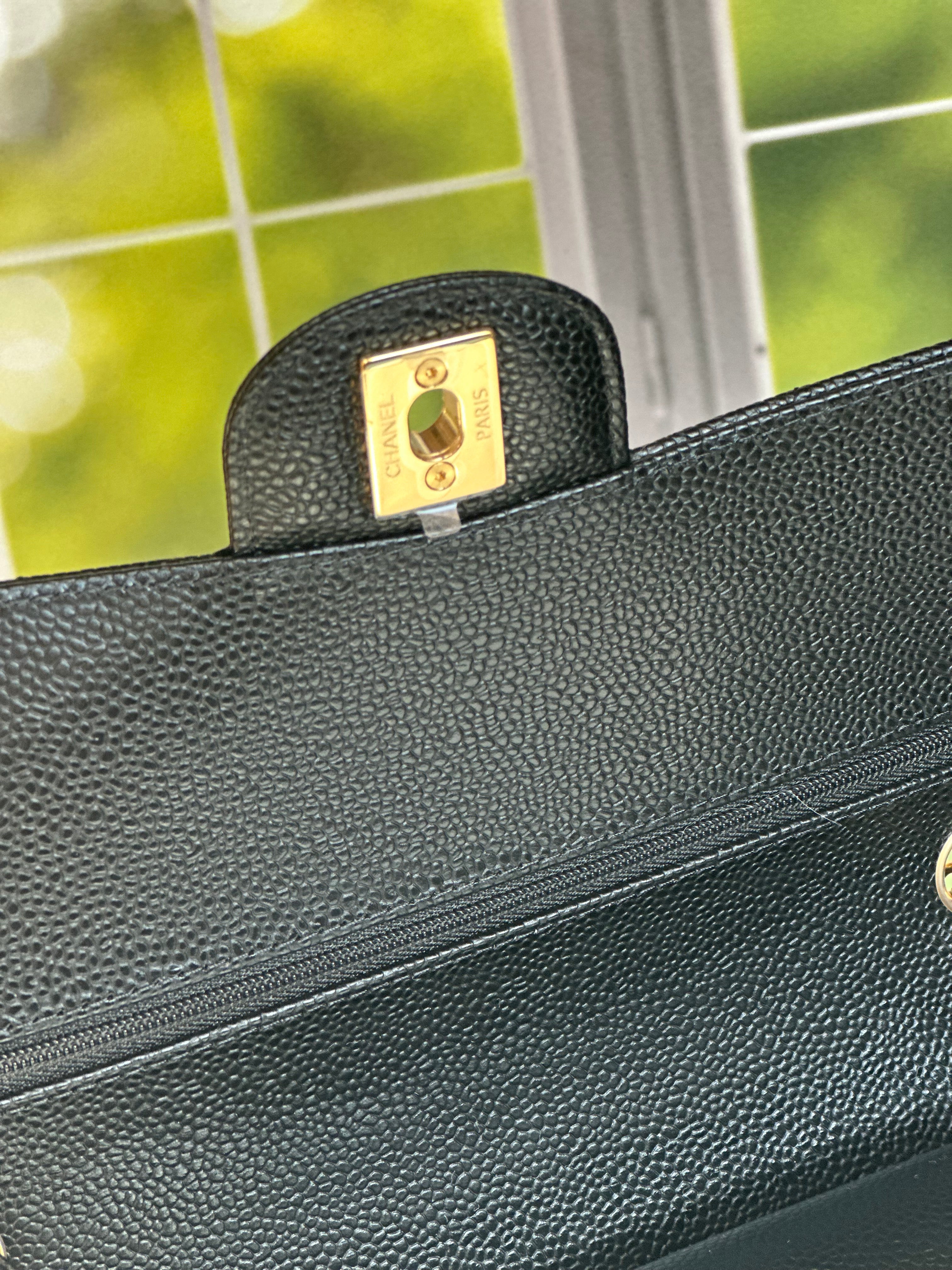 2023 BNIB Chanel Medium Classic Double Flap Black Caviar GHW