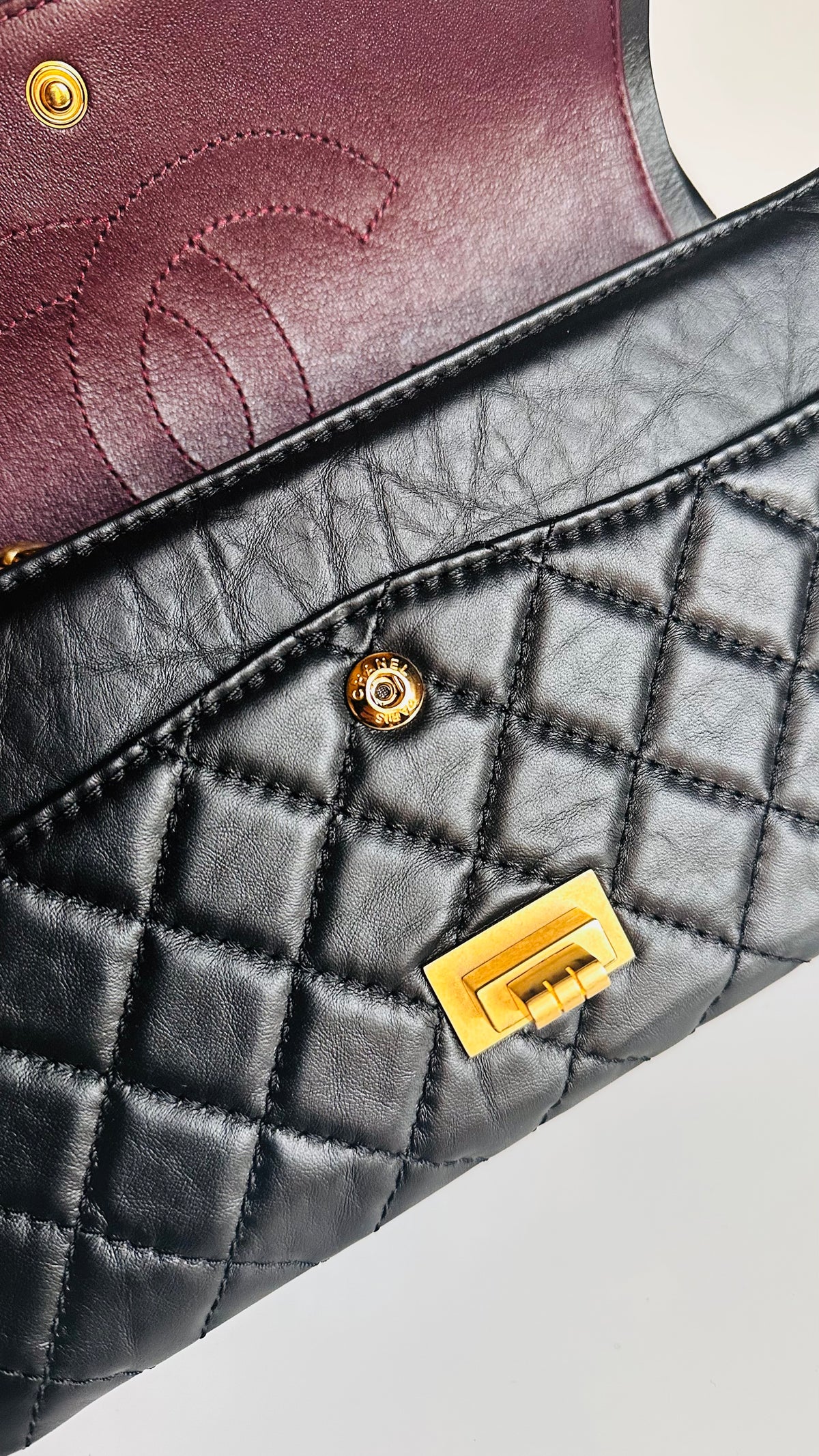 Chanel 2.55 Reissue Double Flap Black Aged Calfskin GHW Size 225