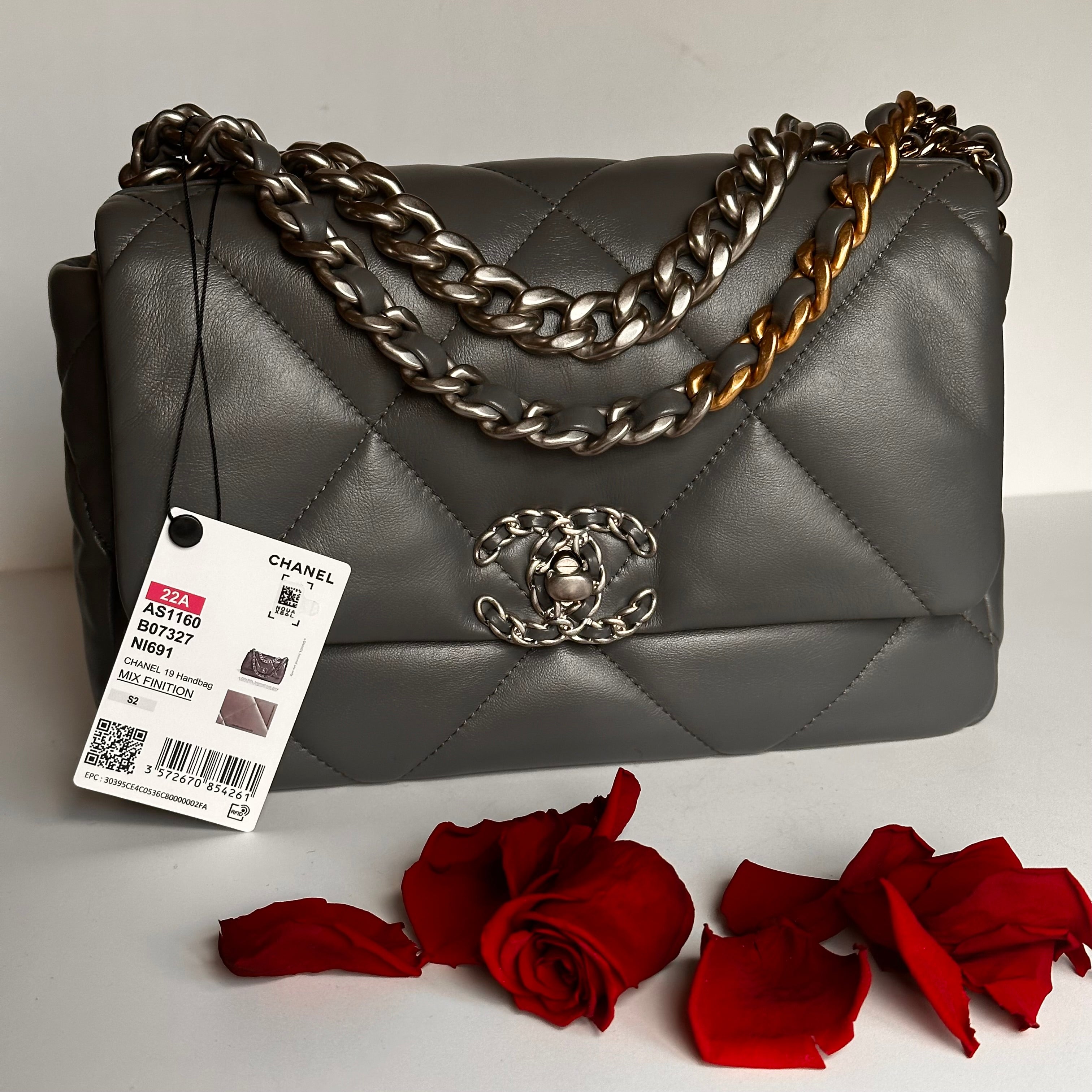 22A Chanel 19 Medium Flap Dark Grey Lambskin & Trio-Mix Hardware Finish