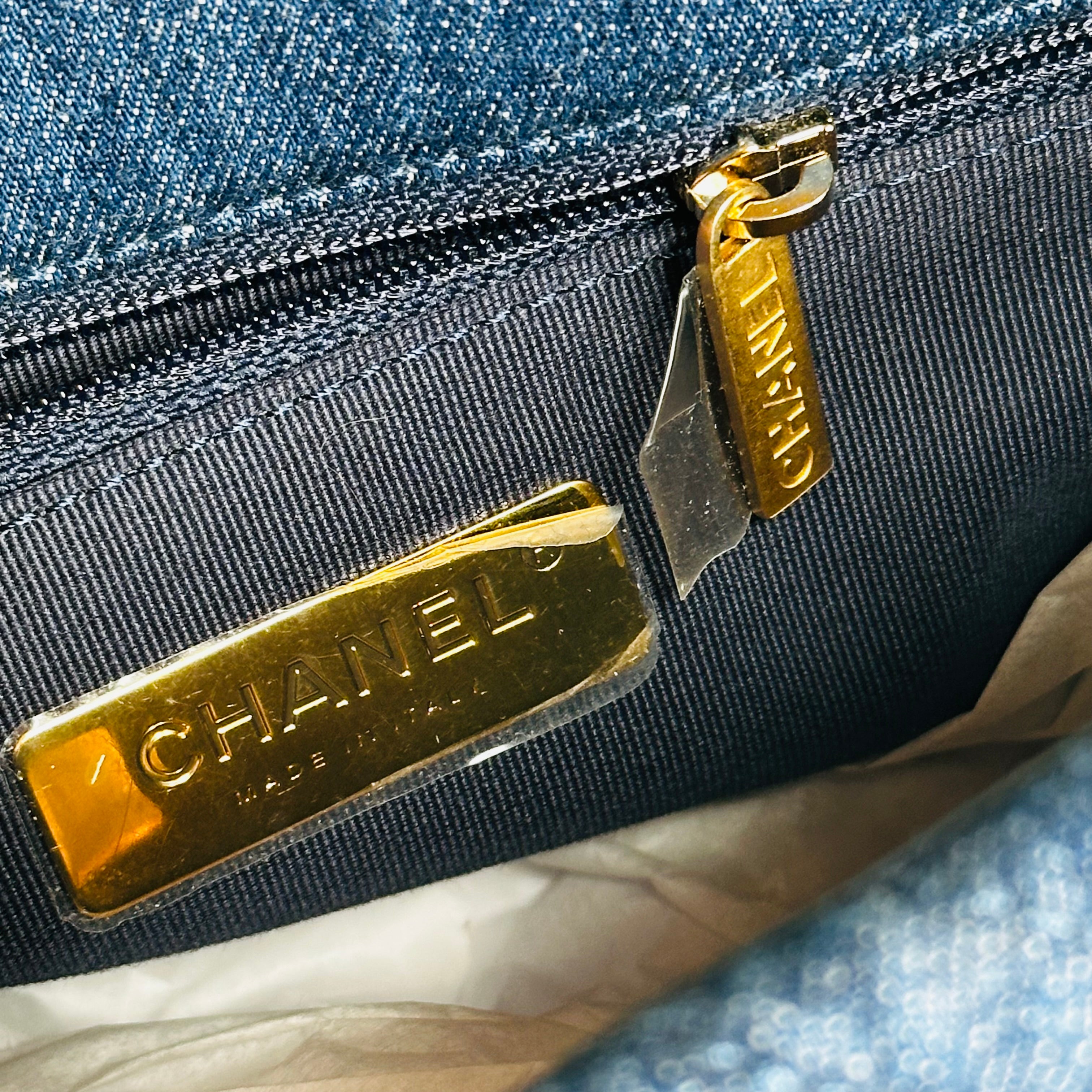 2022 Chanel Small-Medium 19 Flap Dark Blue Denim w/mixed Finish Hardware