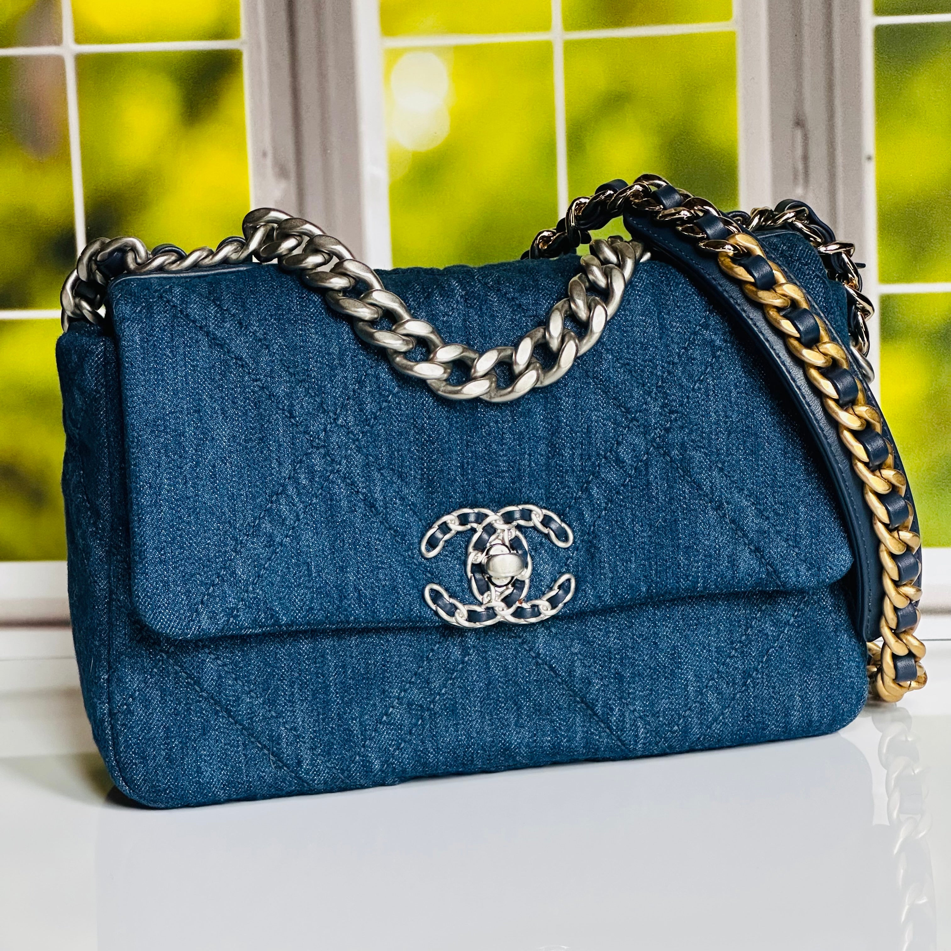 2022 Chanel Small-Medium 19 Flap Dark Blue Denim w/mixed Finish Hardware