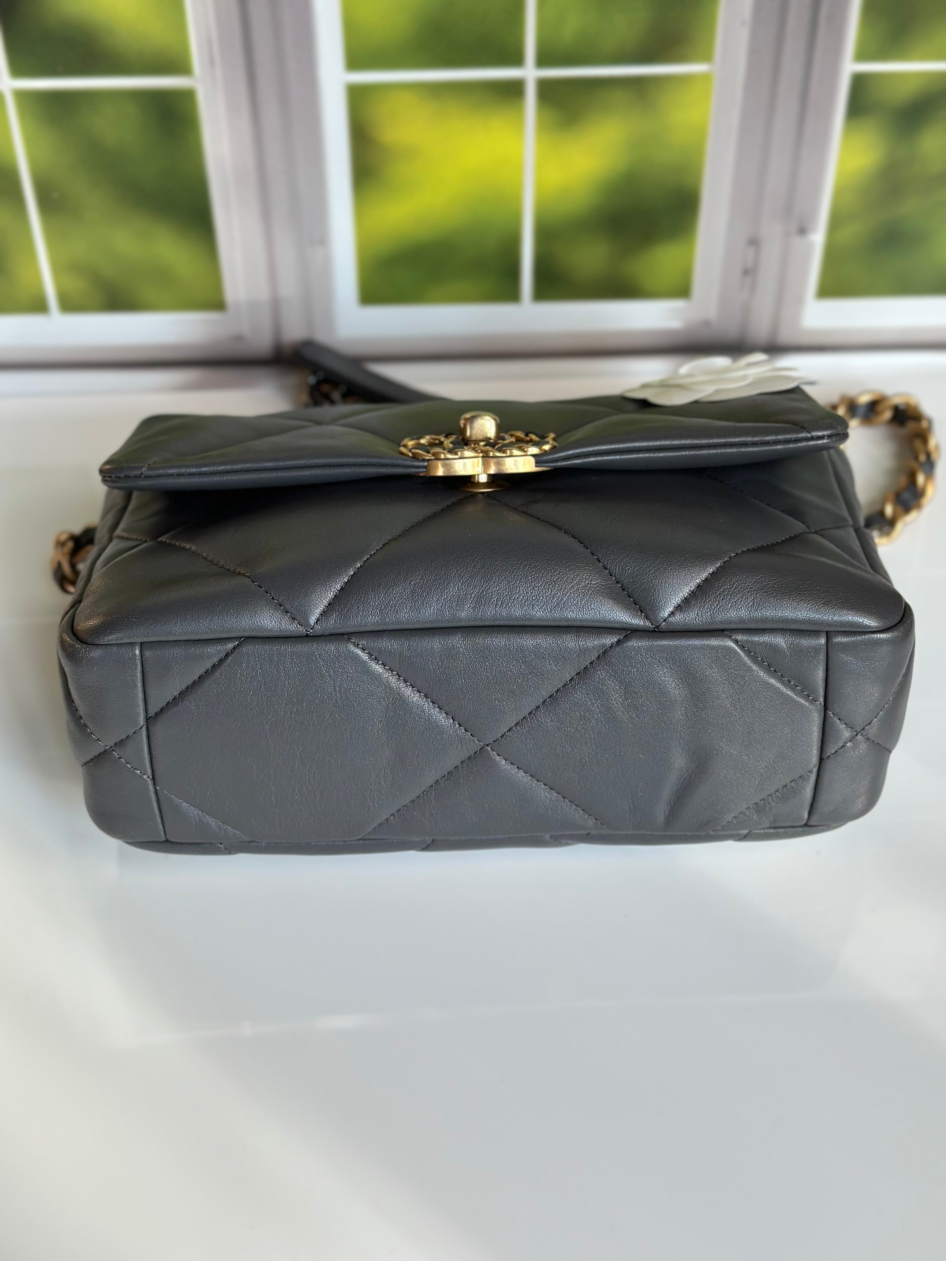 21B Chanel Small-Medium 19 Flap Dark Grey Lambskin