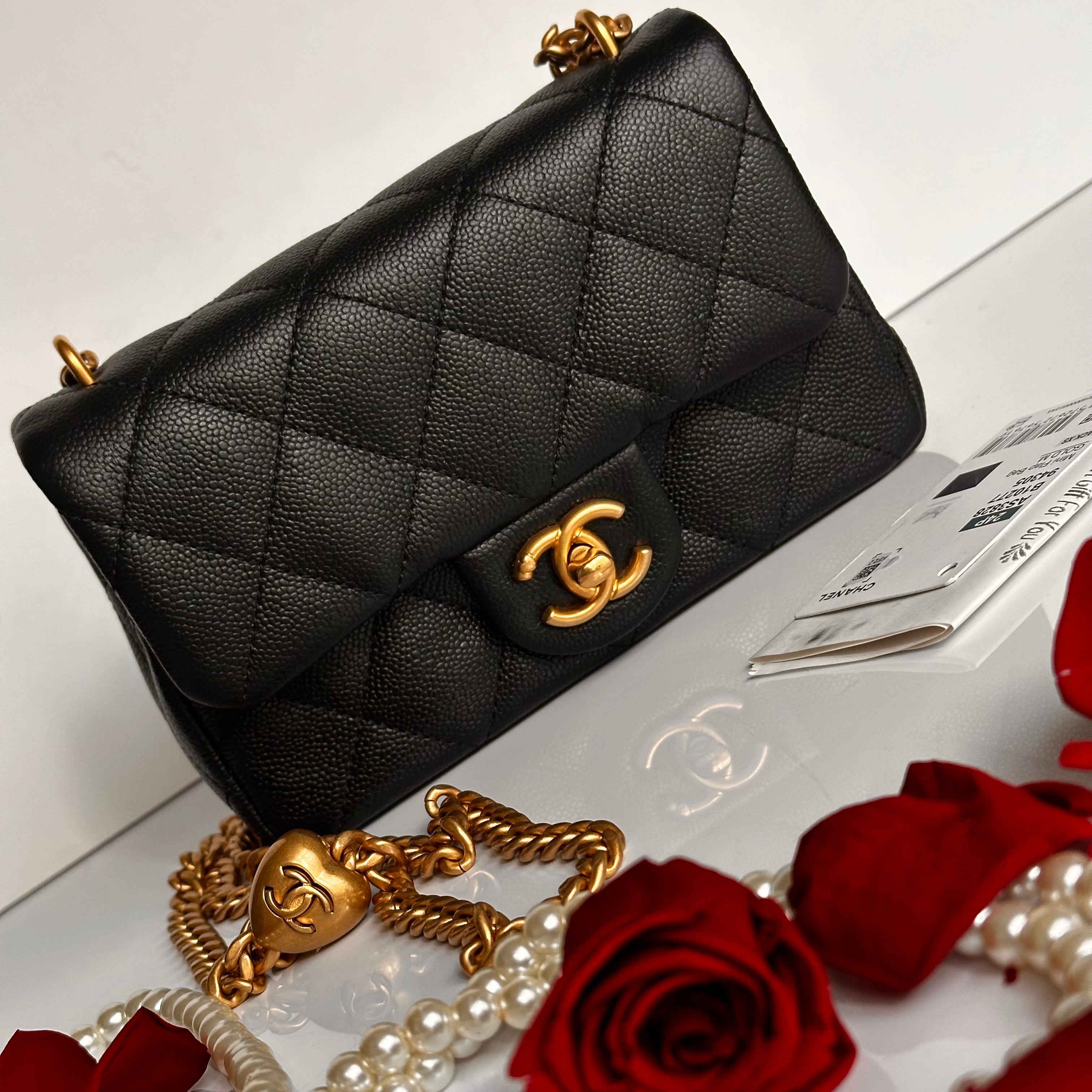 24P Chanel Mini Sweetheart Flap Black Caviar Aged GHW