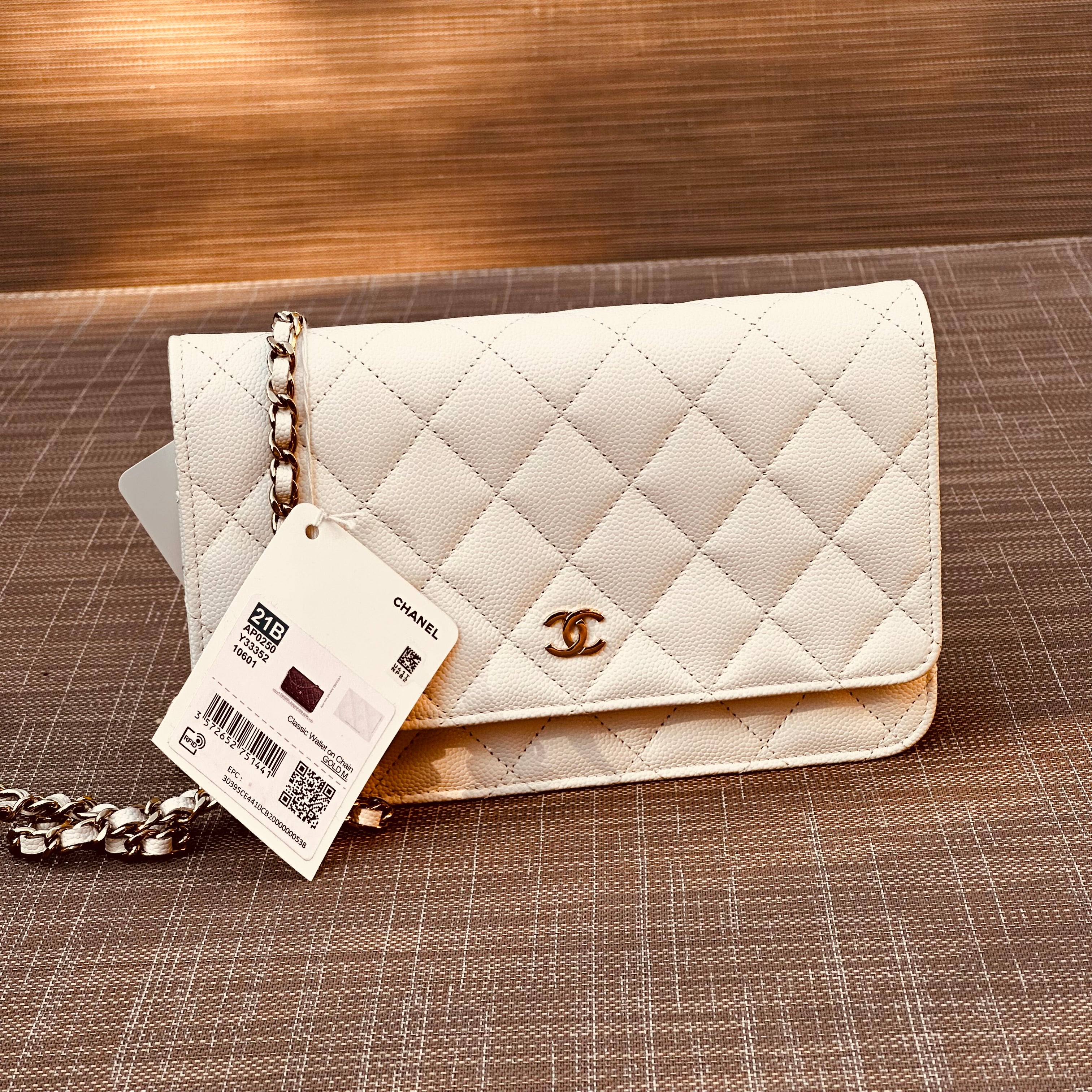 21B/ 2021 Chanel WOC White Caviar LGHW