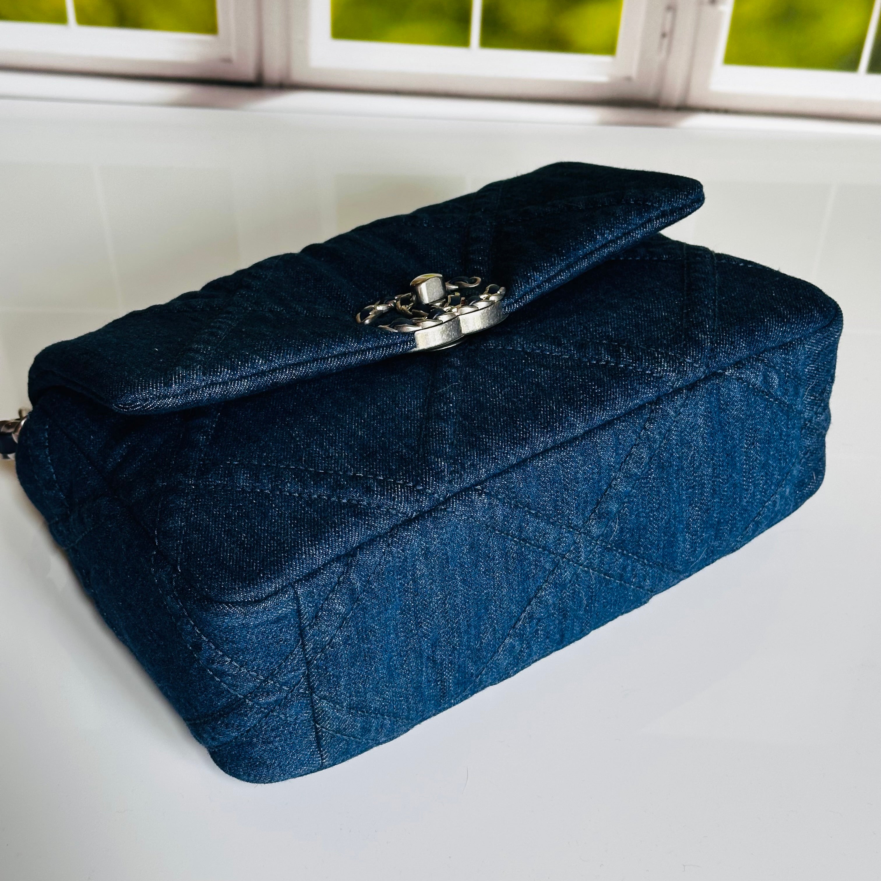 2022 Chanel Small-Medium 19 Flap Dark Blue Denim w/mixed Finish Hardware