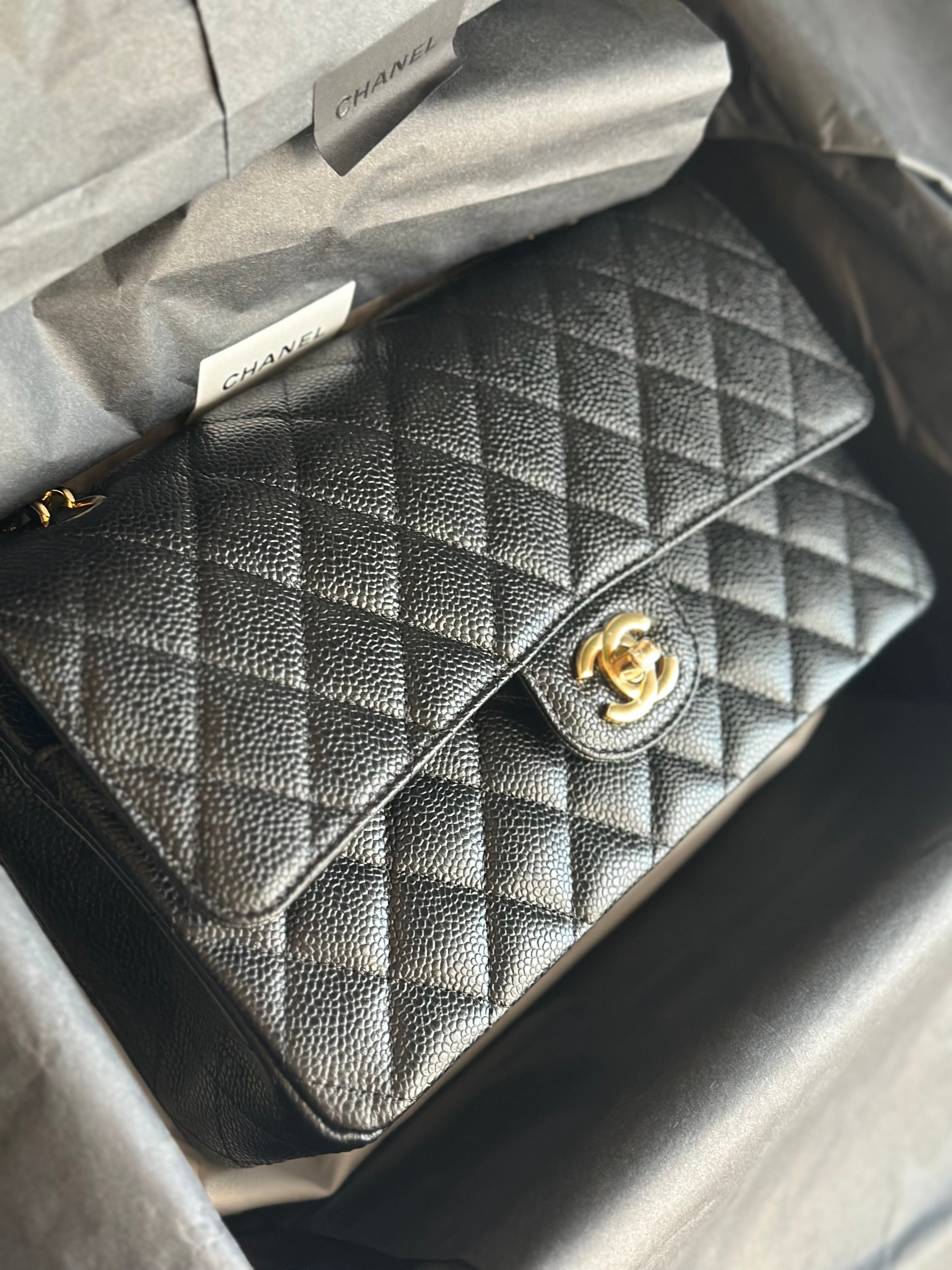 2023 BNIB Chanel Medium Classic Double Flap Black Caviar GHW