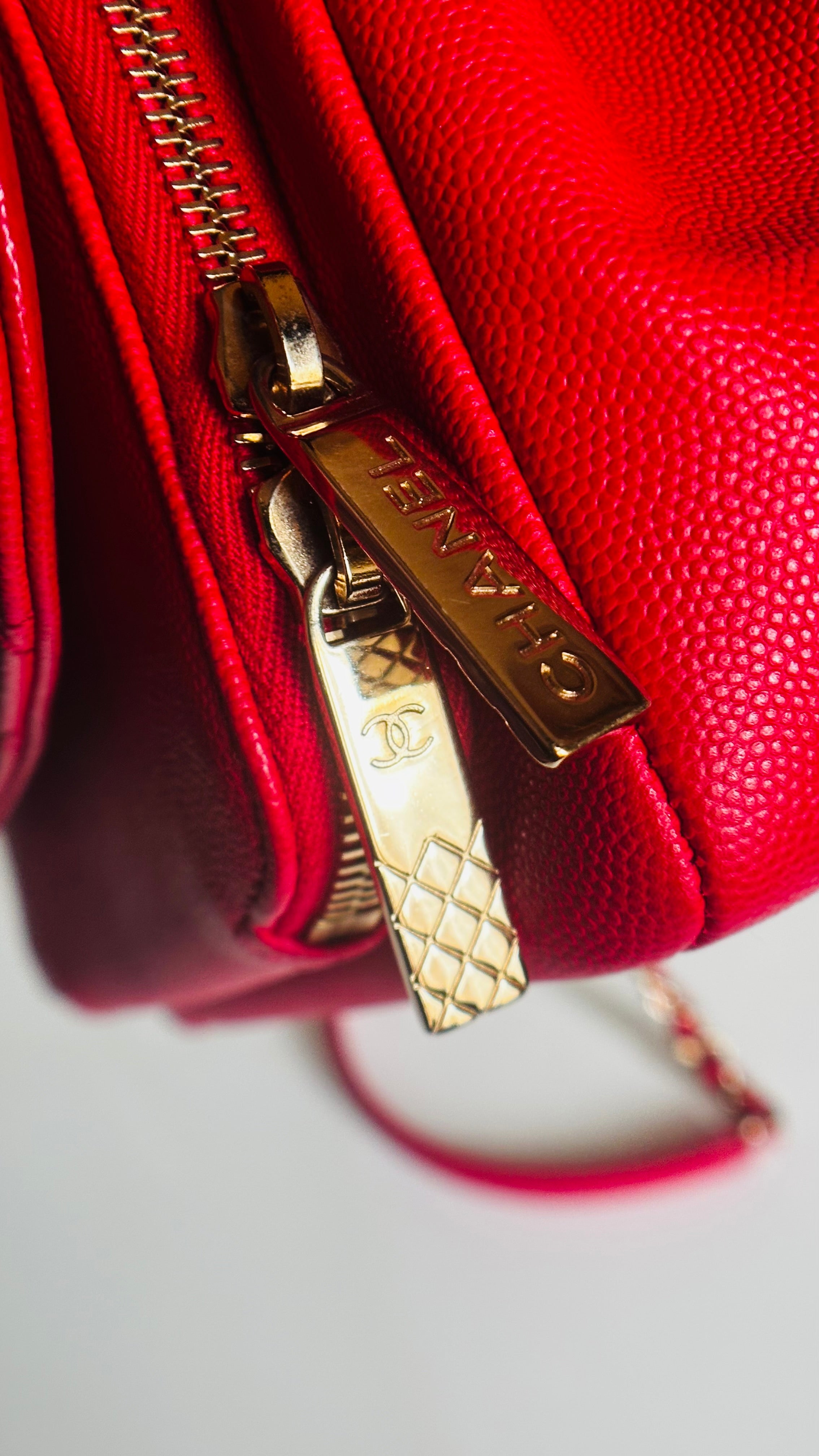 18S Chanel Small Business Affinity Flap Red Caviar GHW