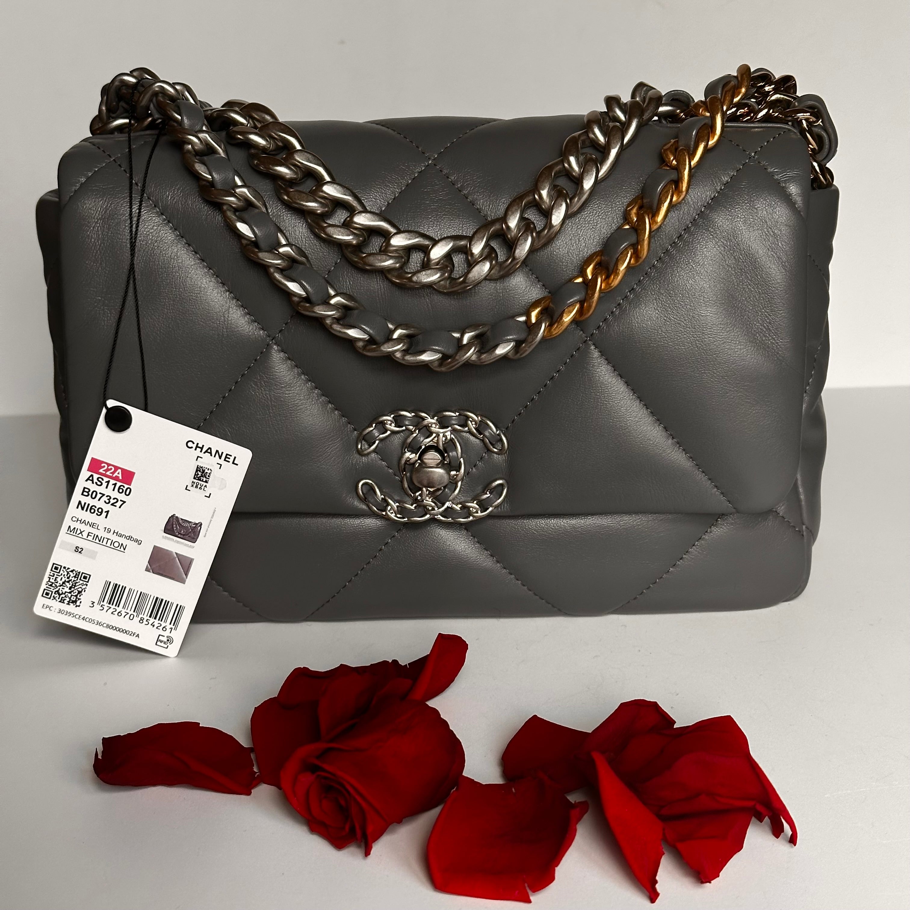22A Chanel 19 Medium Flap Dark Grey Lambskin & Trio-Mix Hardware Finish