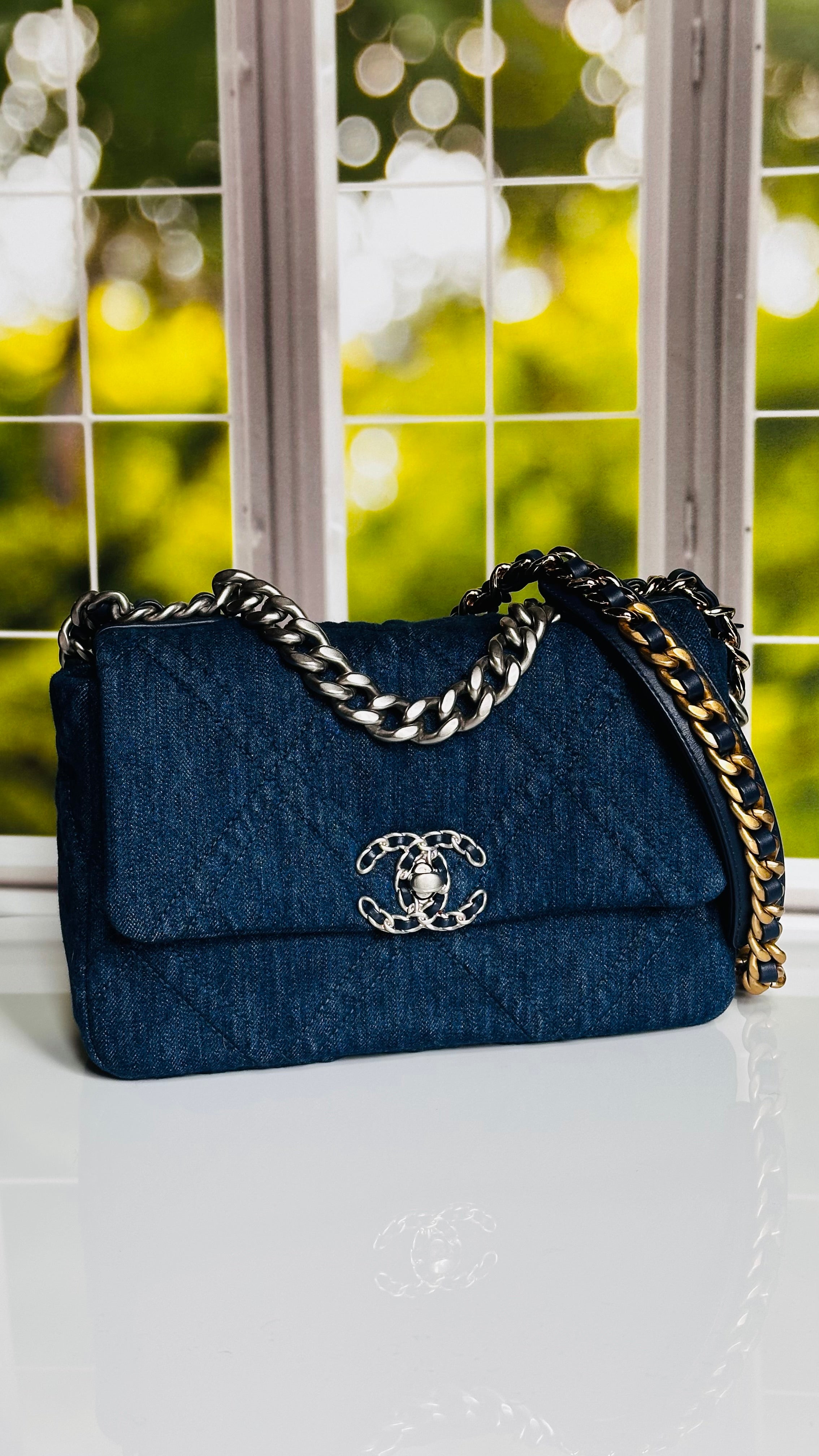 2022 Chanel Small-Medium 19 Flap Dark Blue Denim w/mixed Finish Hardware