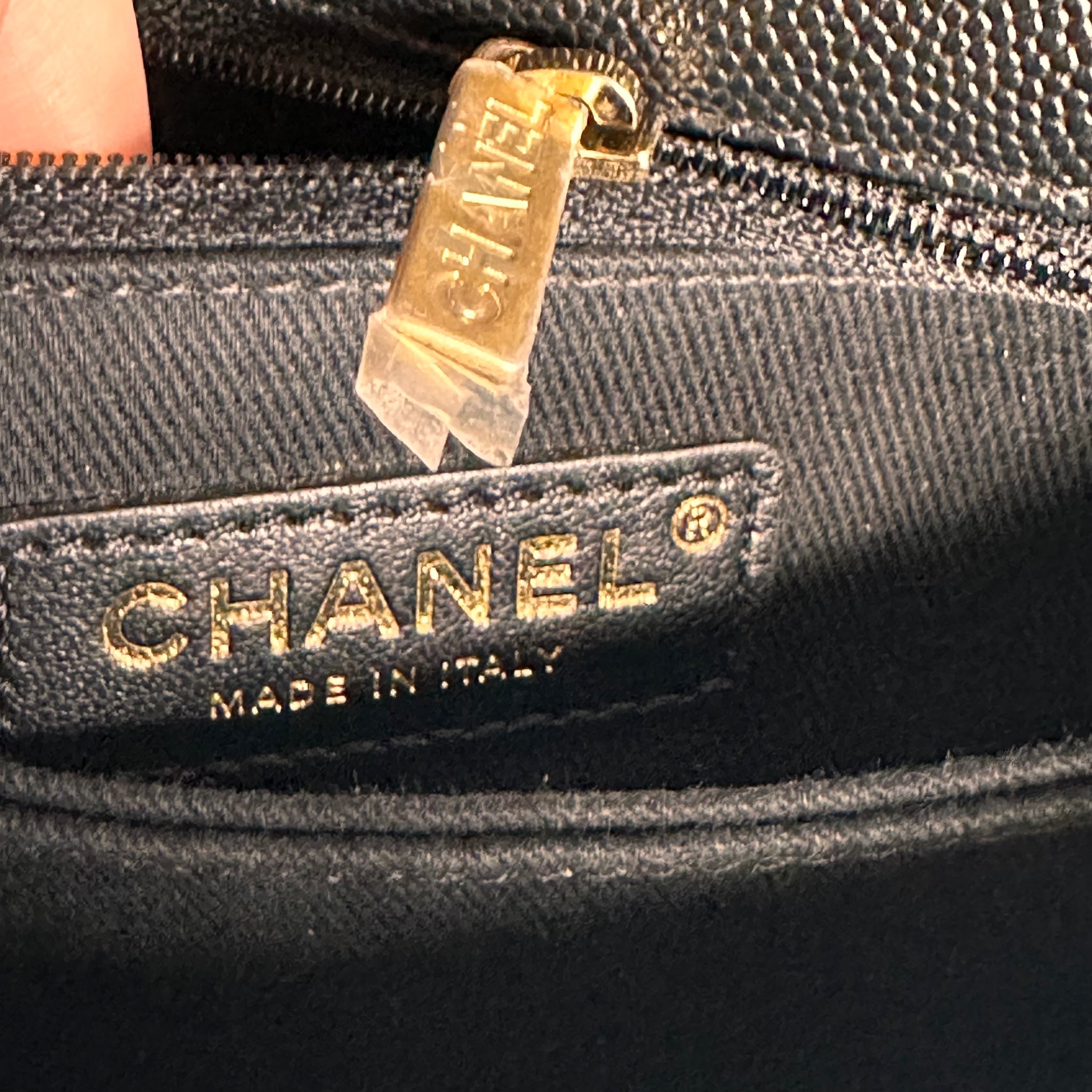 2019 Chanel Small Coco Handle Flap Black Caviar & Dark Burgundy Lizard Embossed Calfskin GHW