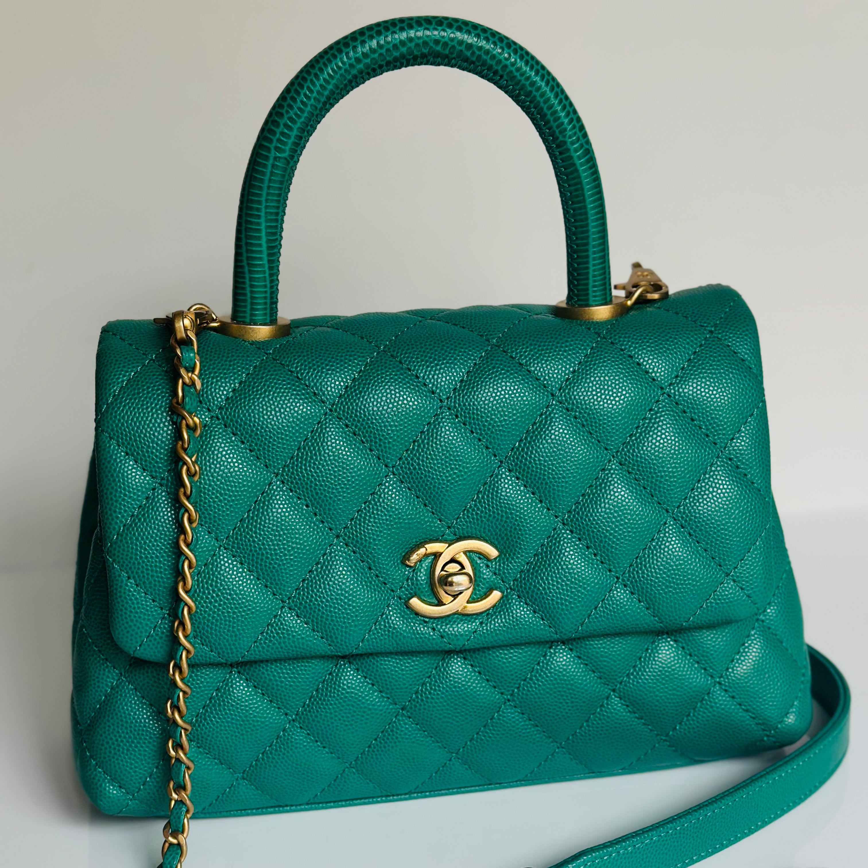 Métiers D’art 2019 Chanel Small Coco Handle Flap Green Caviar & Aged Gold Hardware