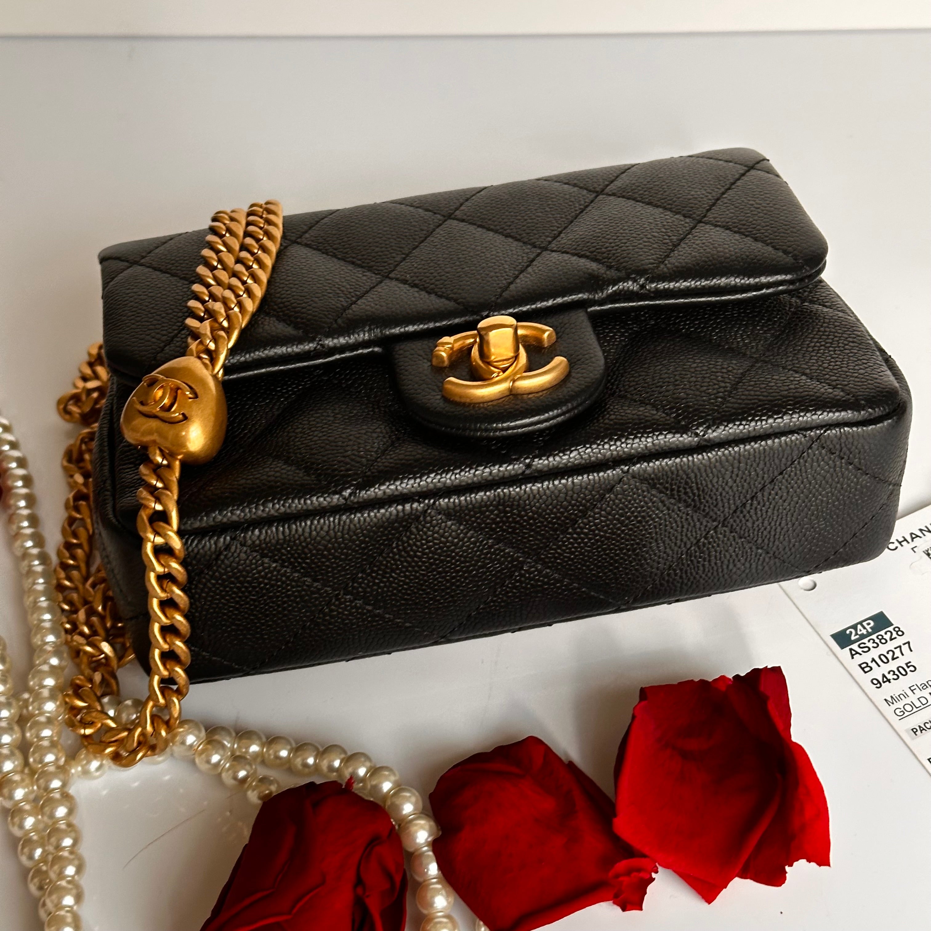 24P Chanel Mini Sweetheart Flap Black Caviar Aged GHW