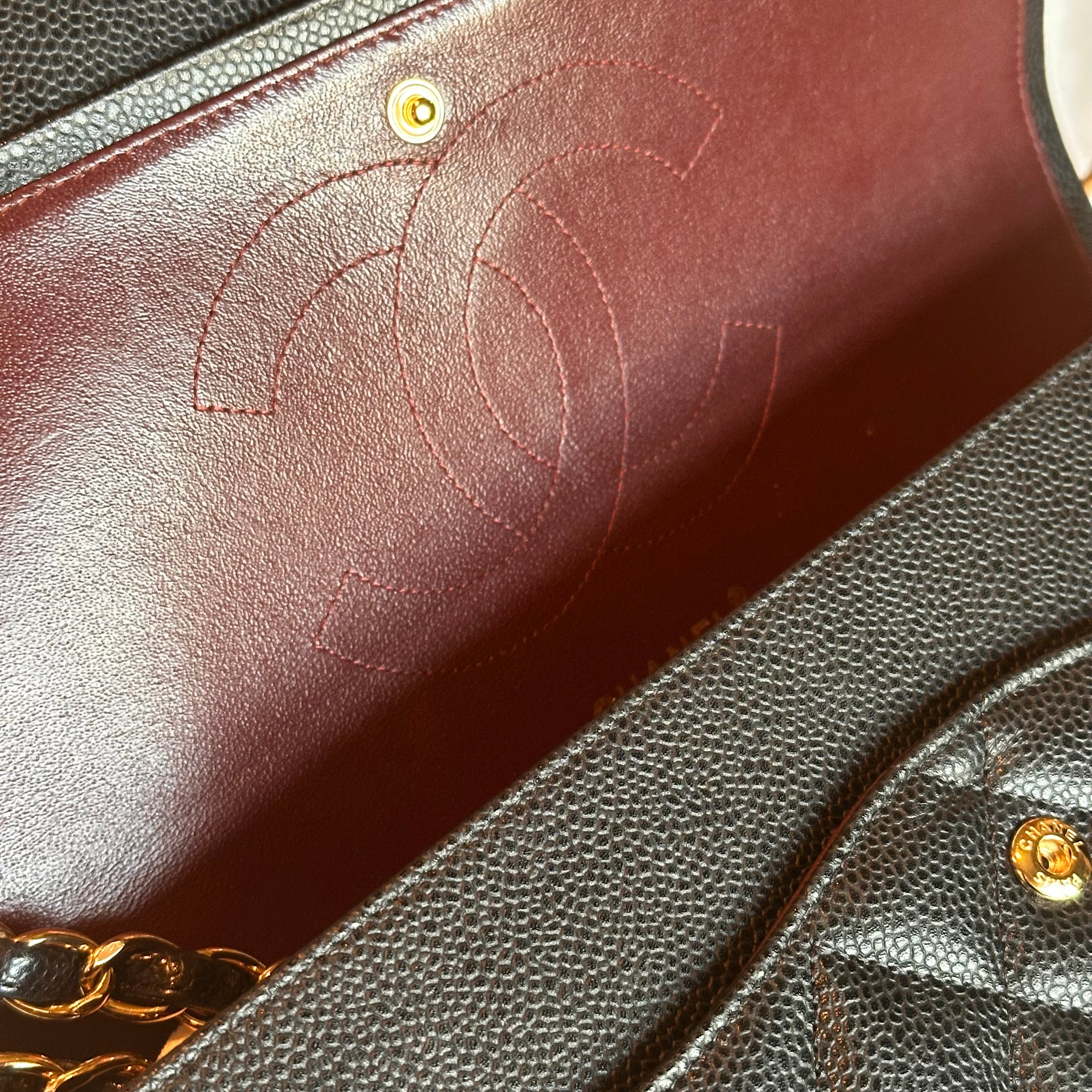 CHANEL JUMBO CLASSIC FLAP BLACK CAVIAR GHW