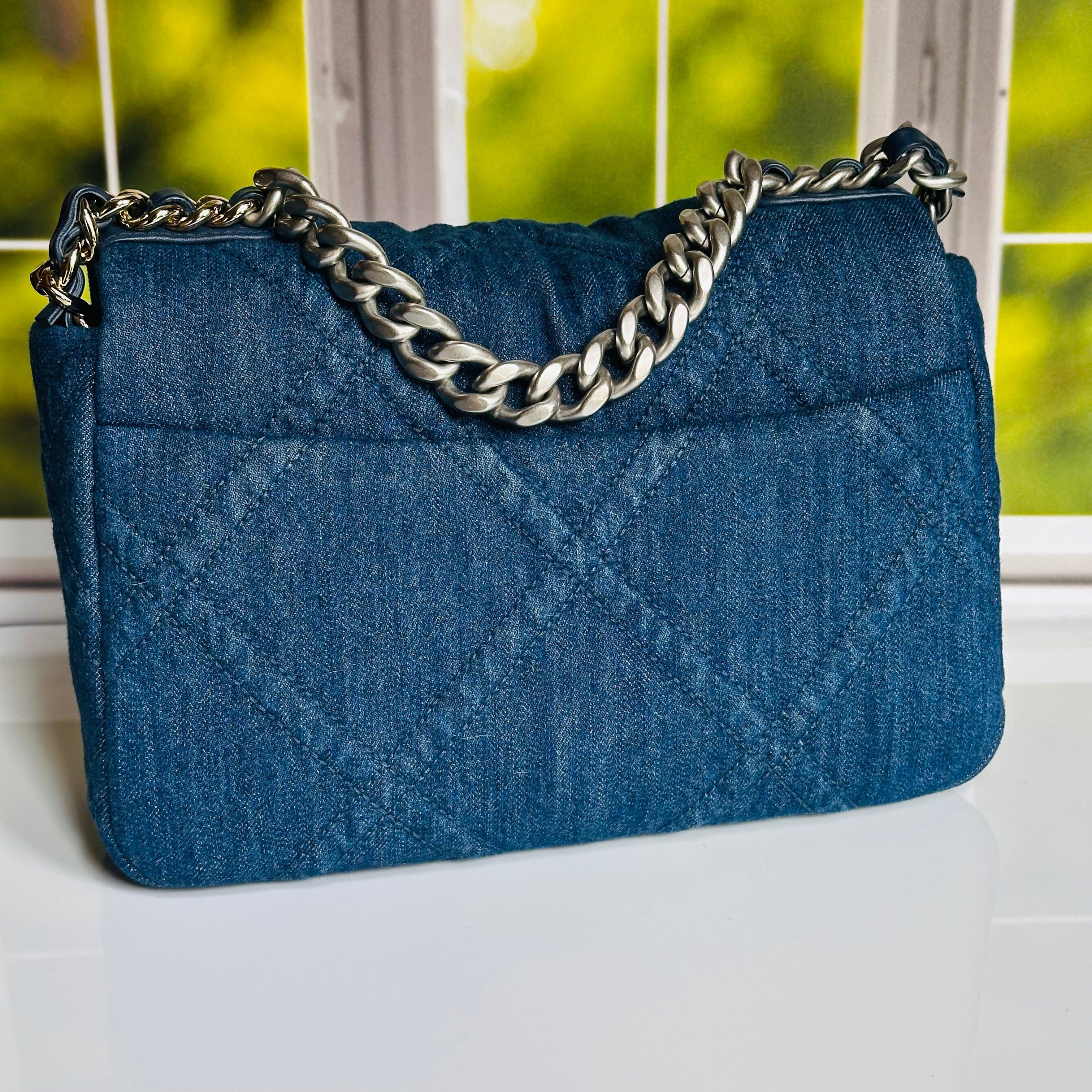 2022 Chanel Small-Medium 19 Flap Dark Blue Denim w/mixed Finish Hardware